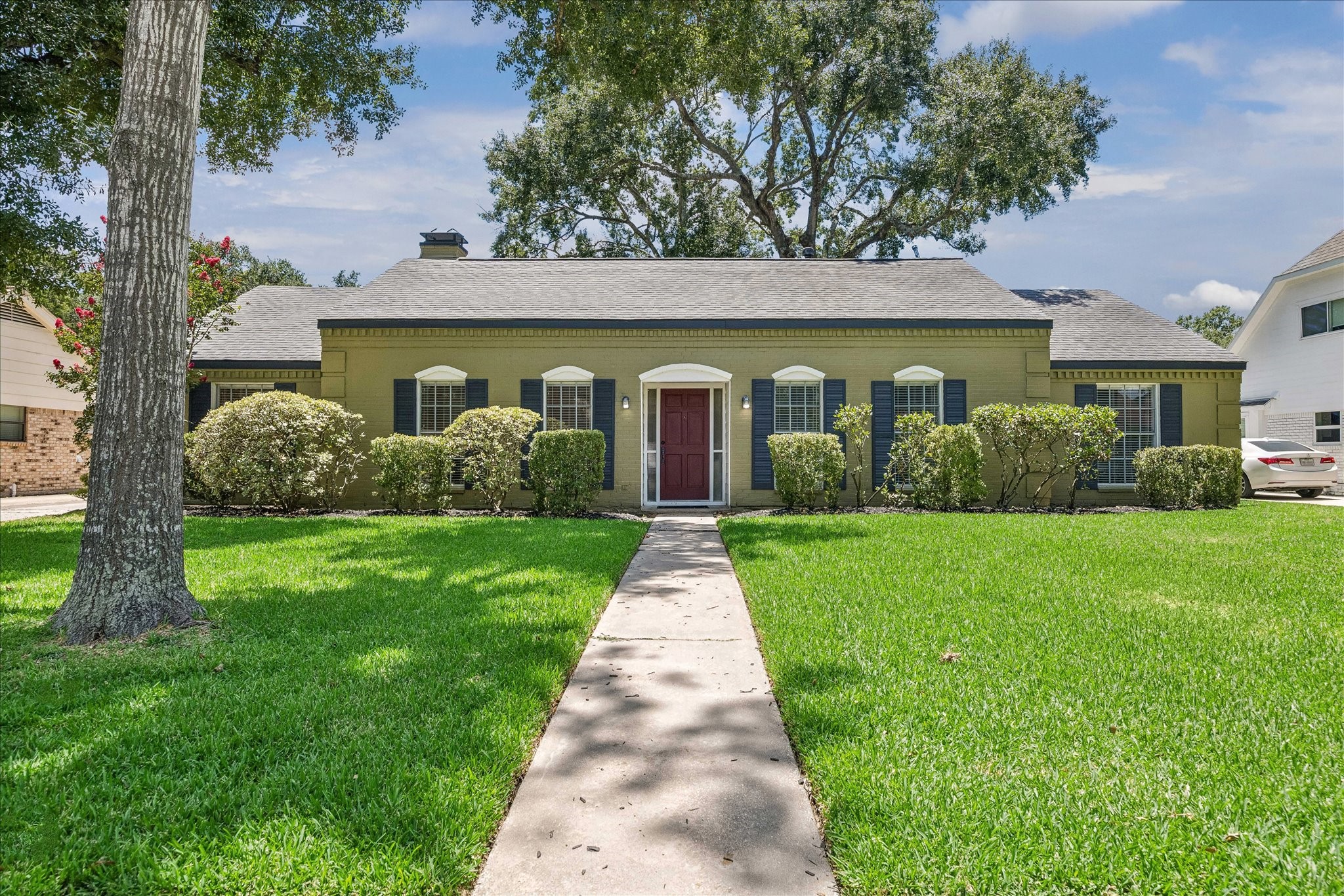 11423 Valley Spring Drive Property Photo 1
