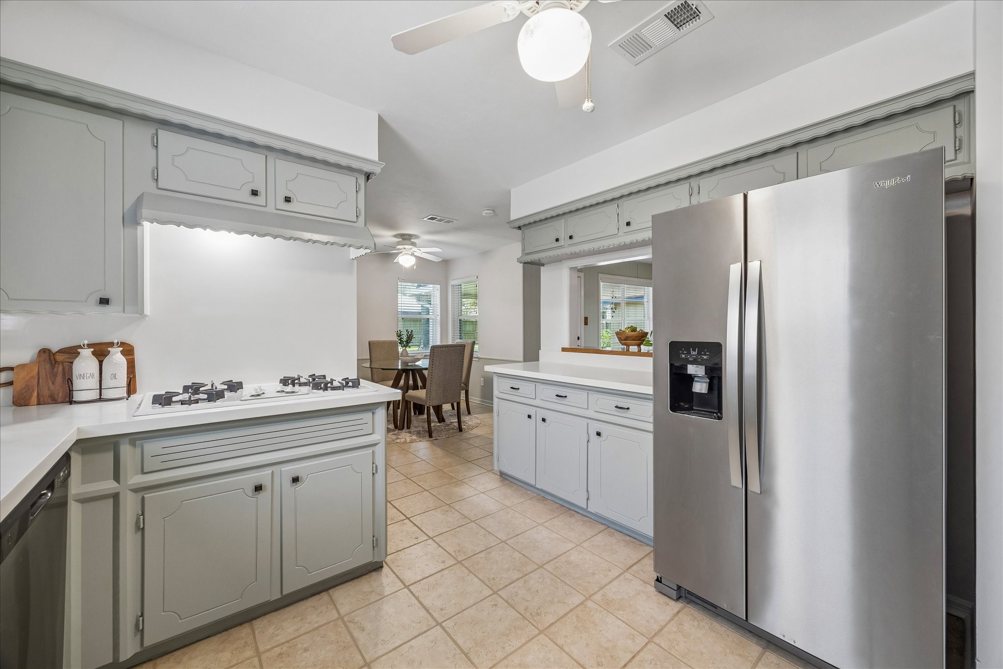 11423 Valley Spring Drive Property Photo 4