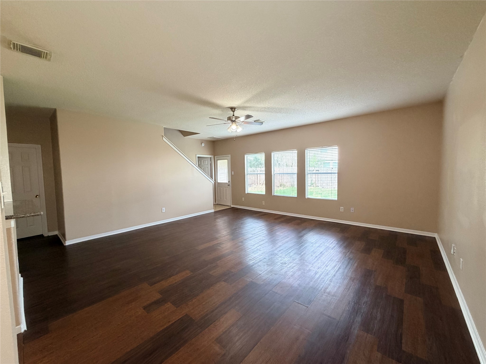 15423 Fir Woods Lane Property Photo 7