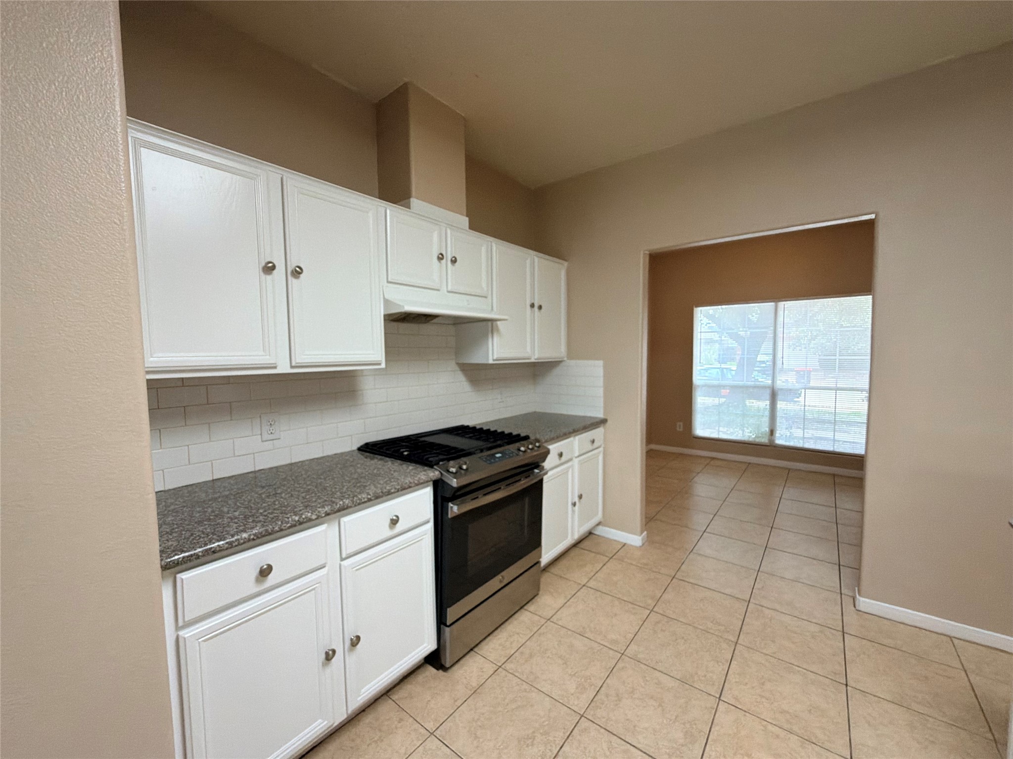 15423 Fir Woods Lane Property Photo 12