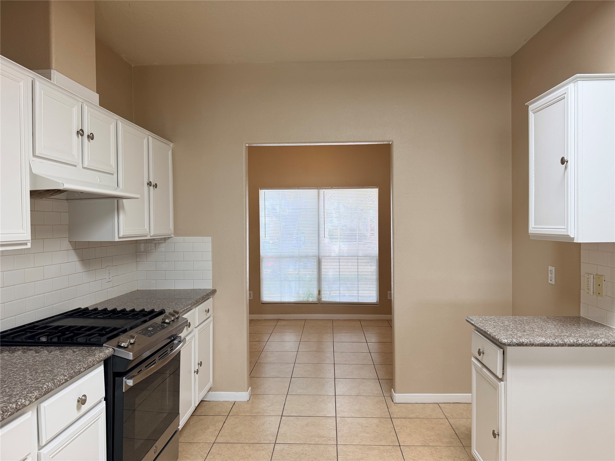 15423 Fir Woods Lane Property Photo 14