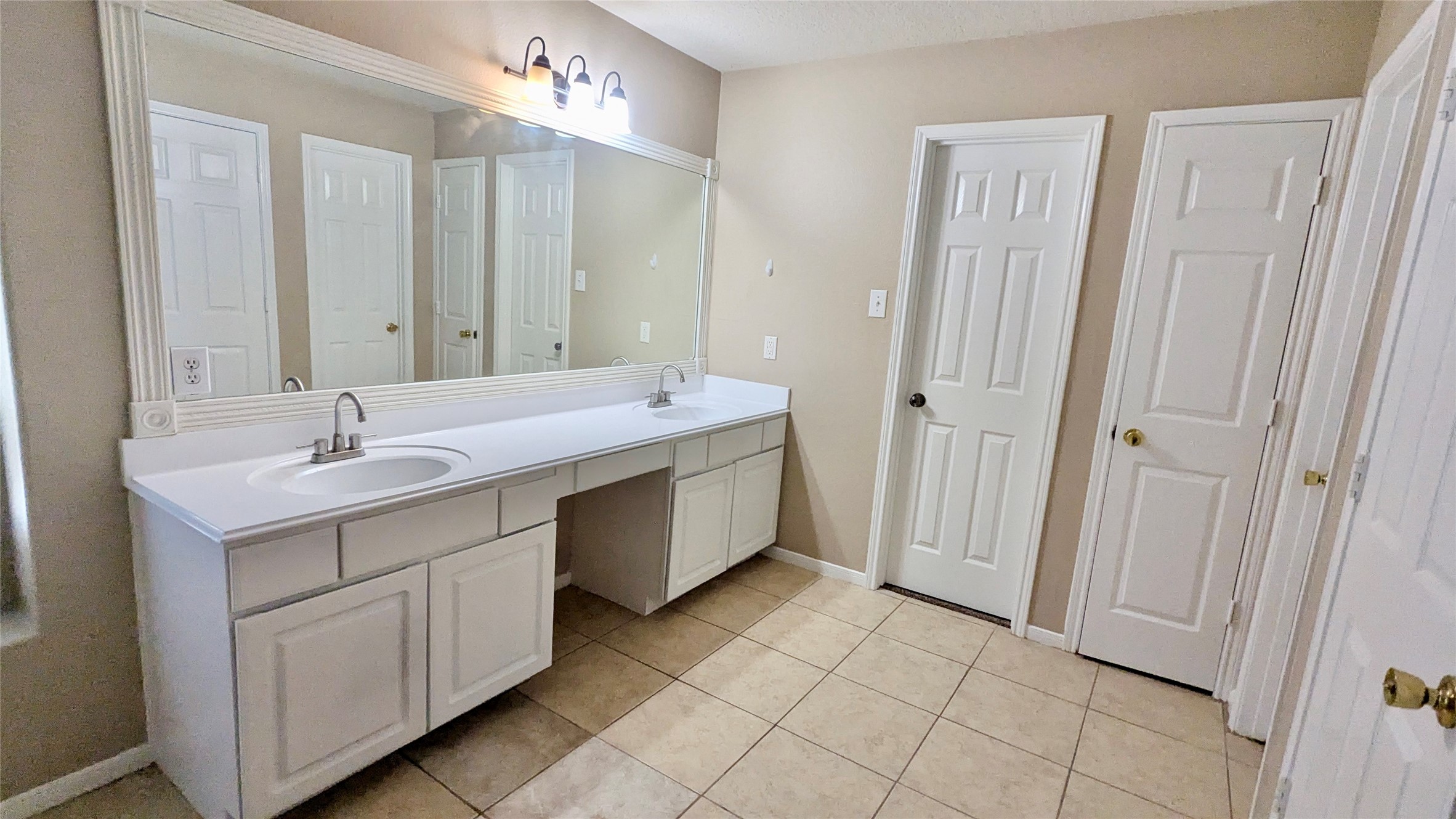15423 Fir Woods Lane Property Photo 22