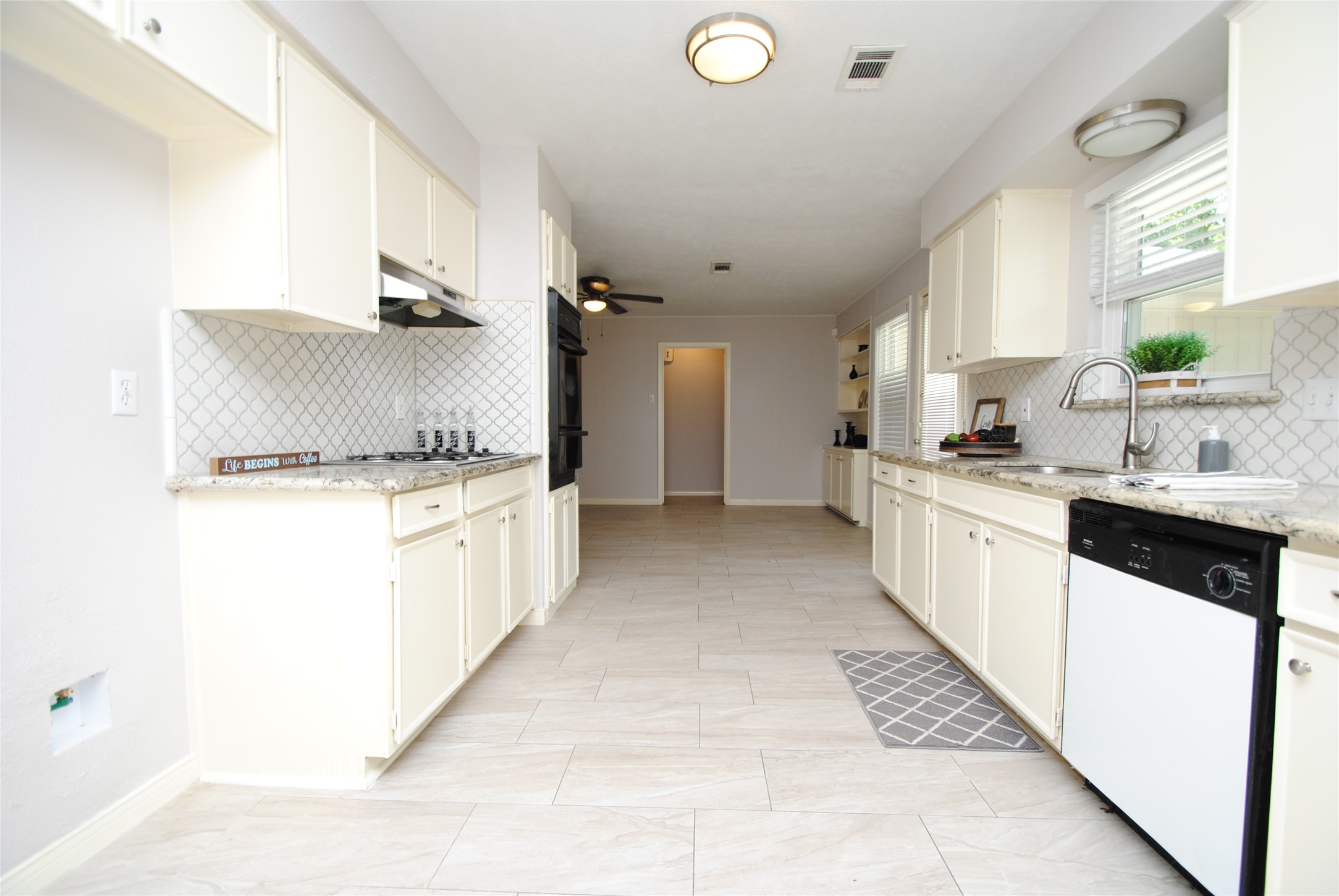 10659 Northbrook Drive Property Photo 13