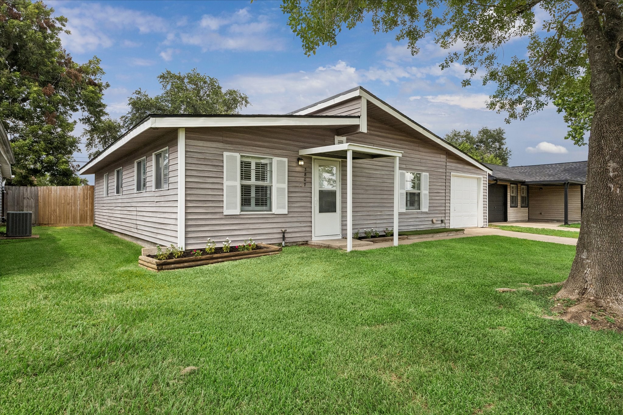 3807 Ramsey Drive Property Photo 4