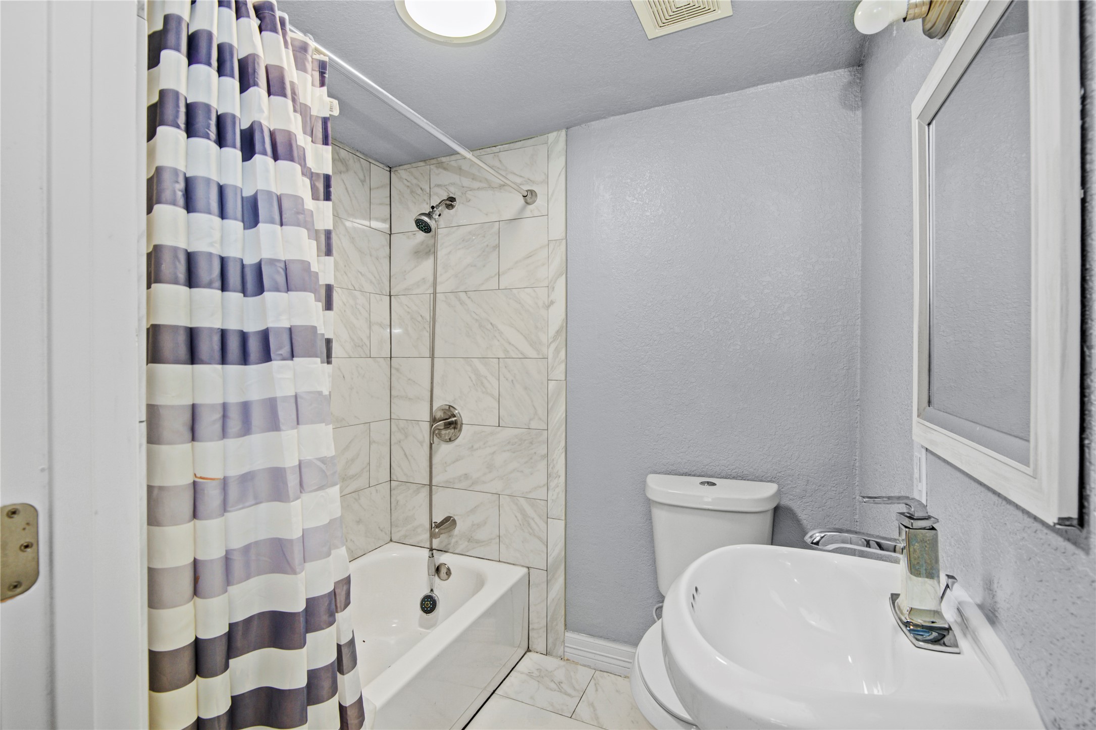127 Huisache Street Property Photo 17