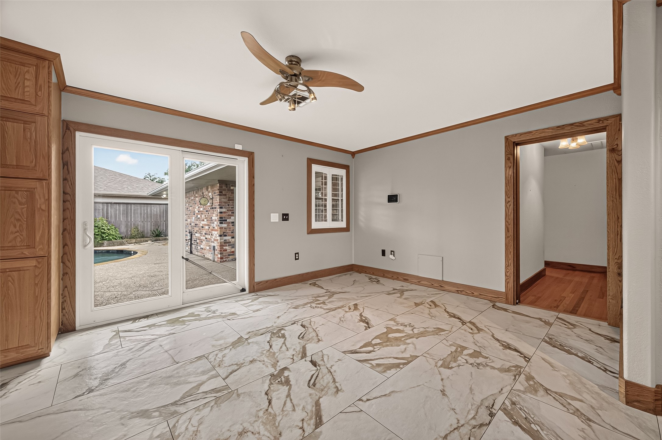 2210 Lazybrook Drive Property Photo 6