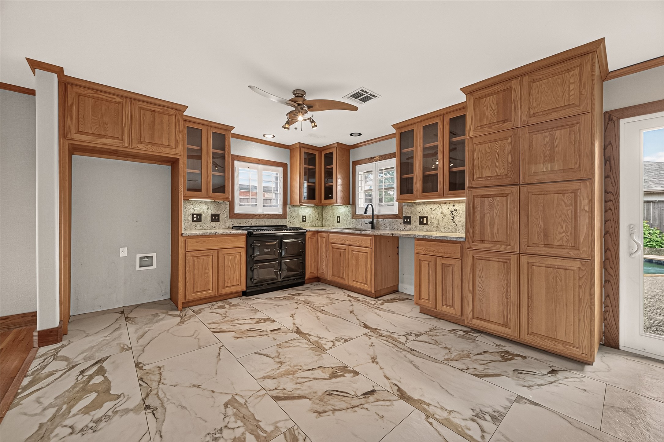 2210 Lazybrook Drive Property Photo 7