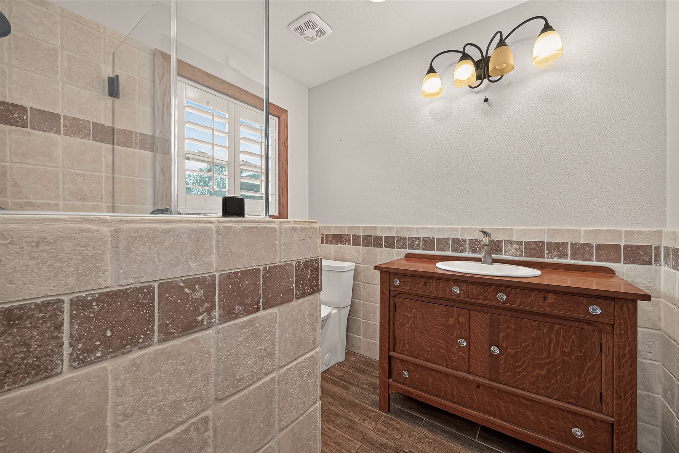 2210 Lazybrook Drive Property Photo 16