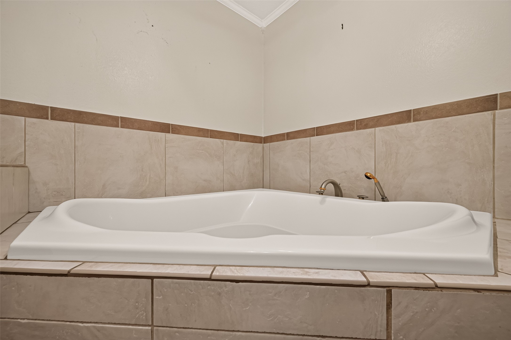 2210 Lazybrook Drive Property Photo 21