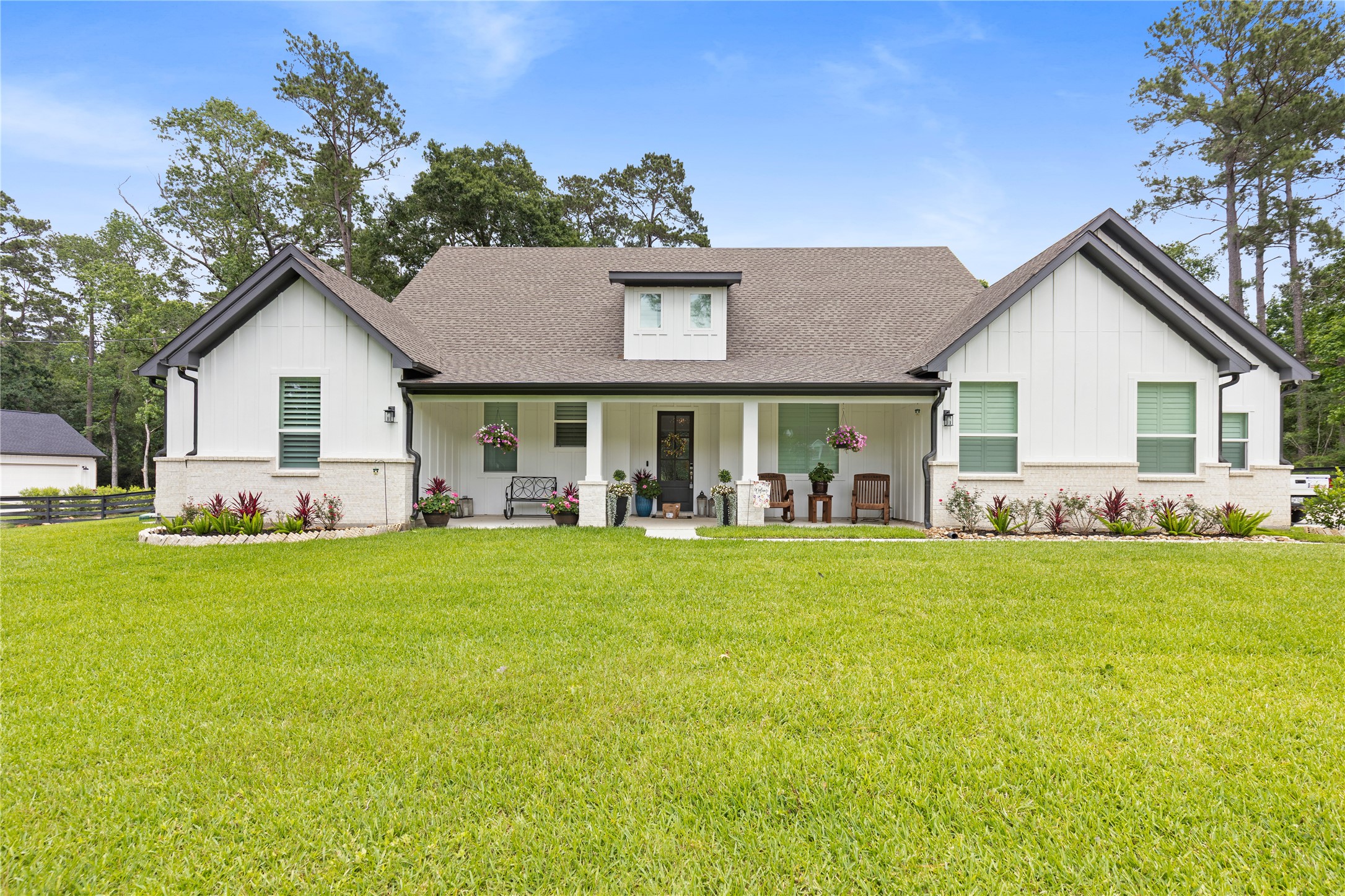 33210 Walnut Crossing Property Photo 1