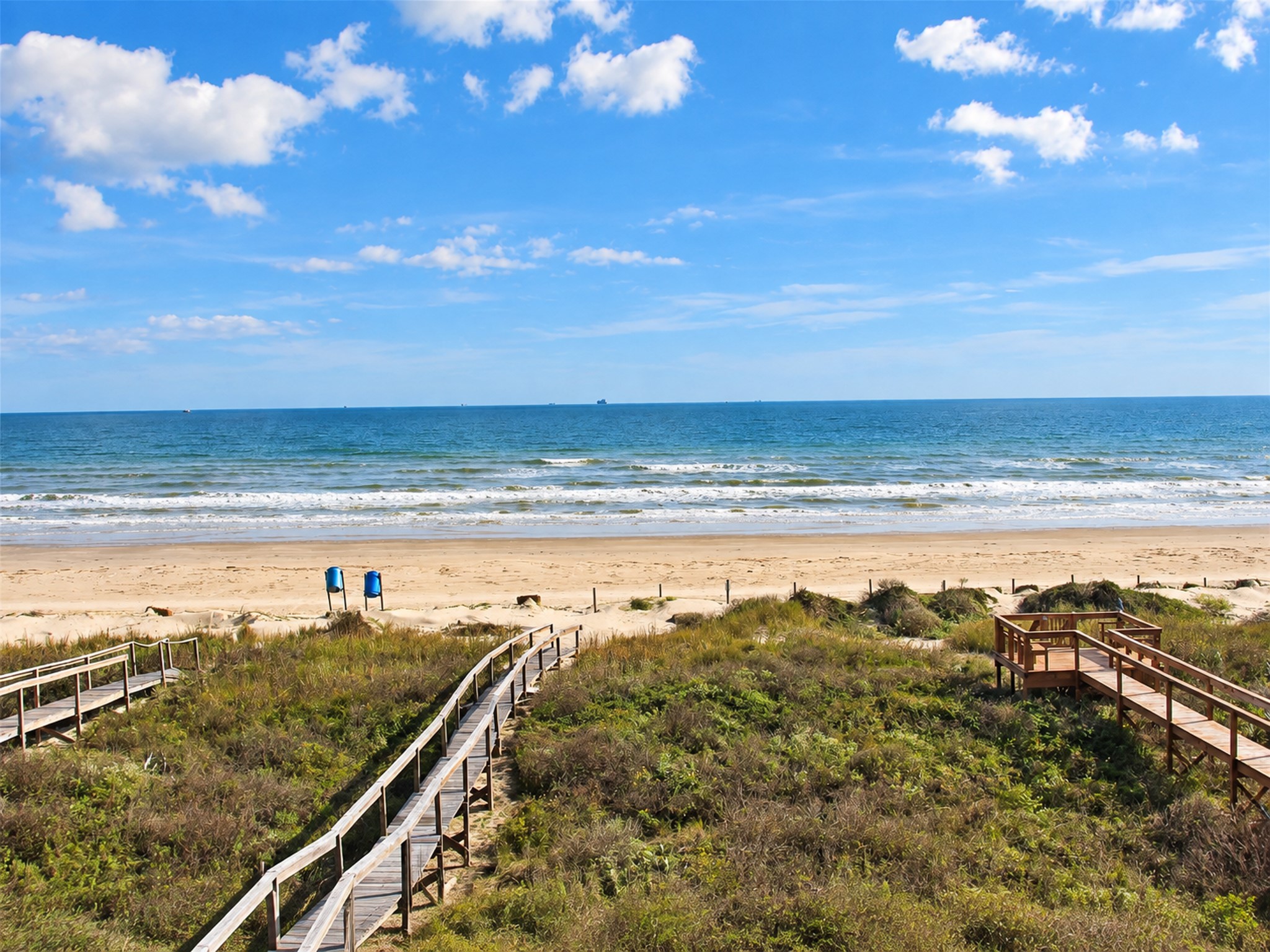 1648 Sandpebble Place Property Photo 4
