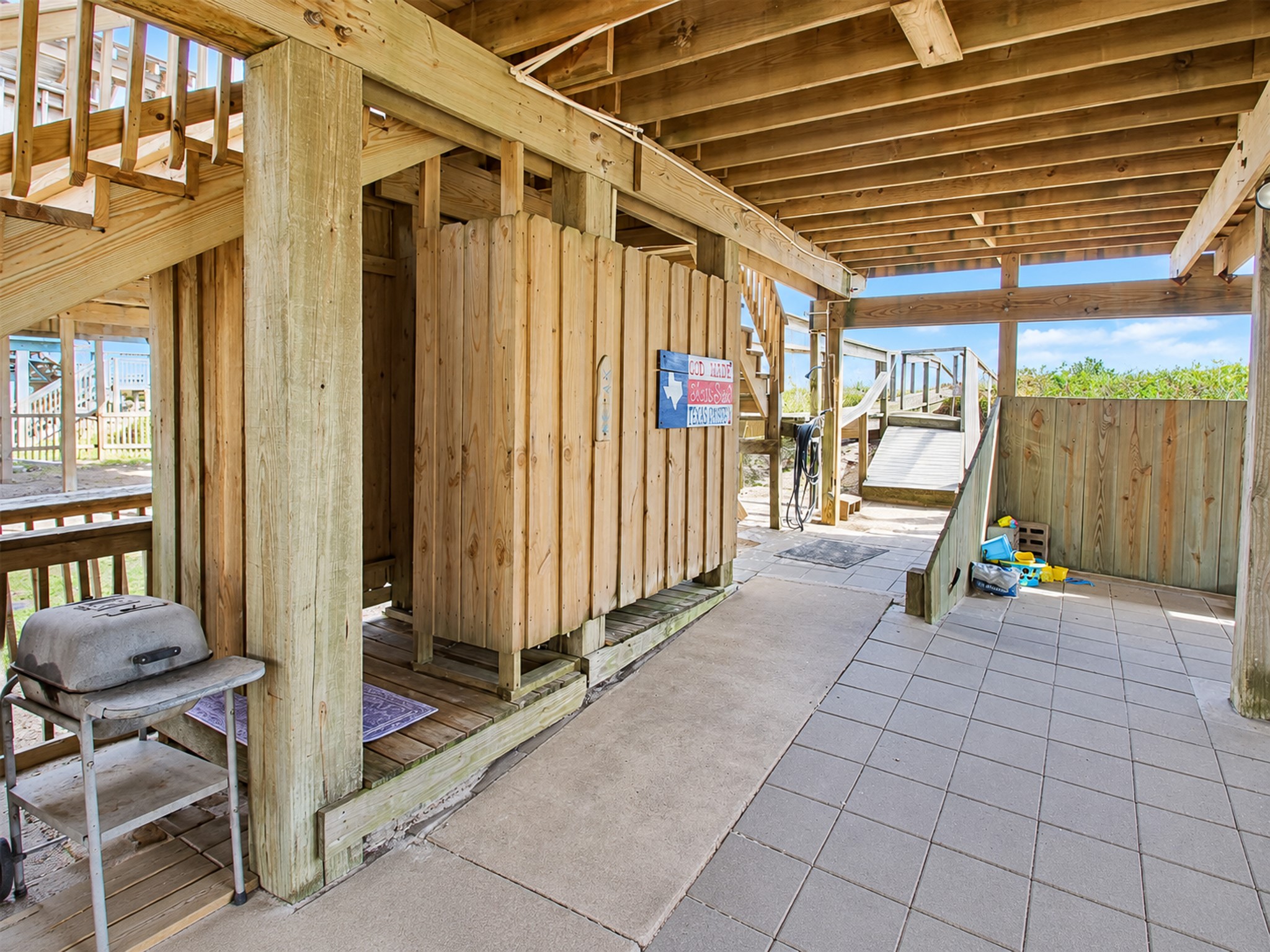 1648 Sandpebble Place Property Photo 15