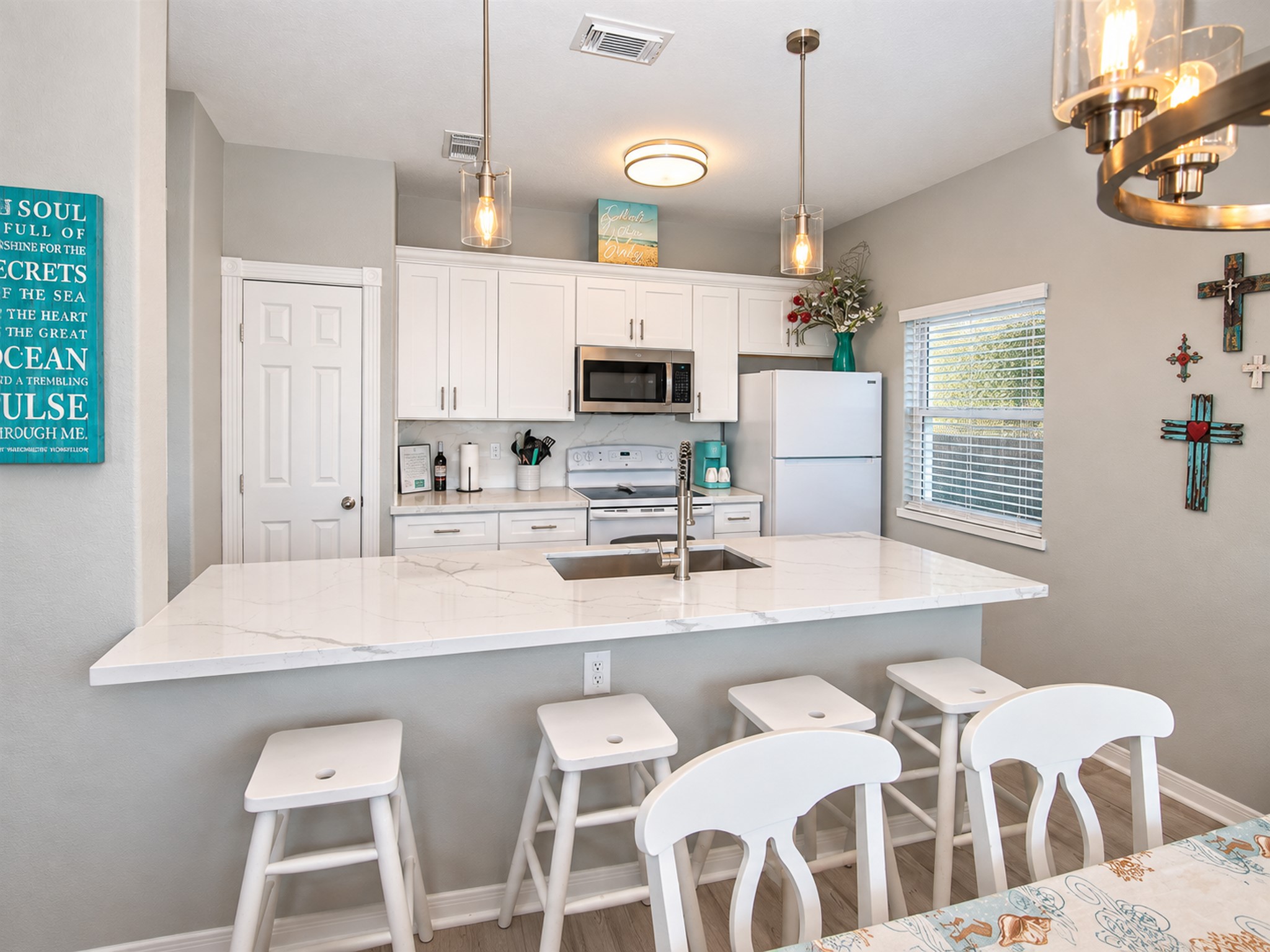 1648 Sandpebble Place Property Photo 17