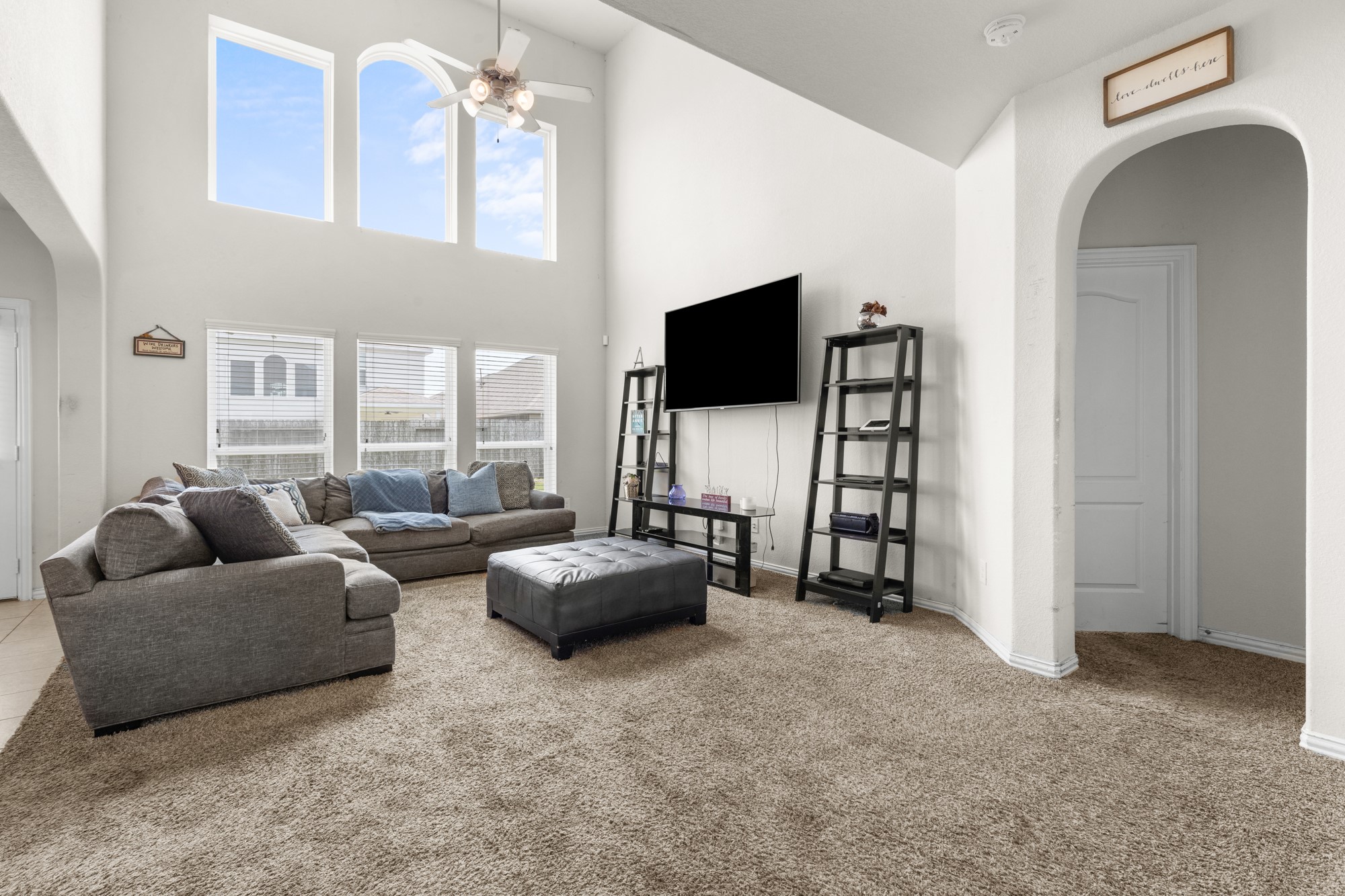2314 Red Slate Drive Property Photo 8