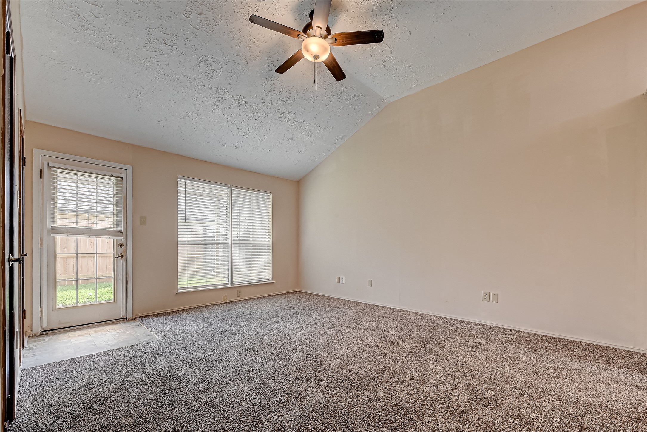 2102 Creekshire Drive Property Photo 16