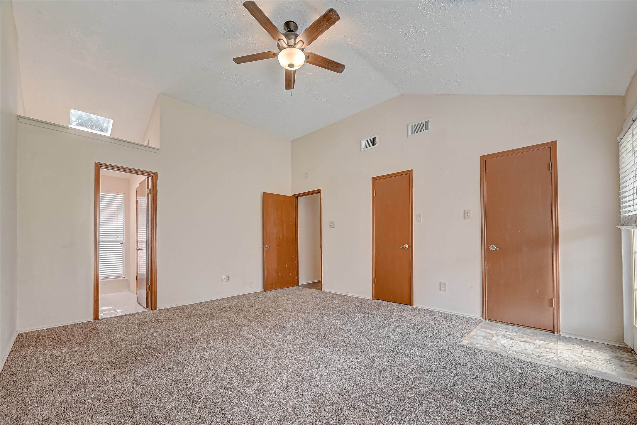 2102 Creekshire Drive Property Photo 18