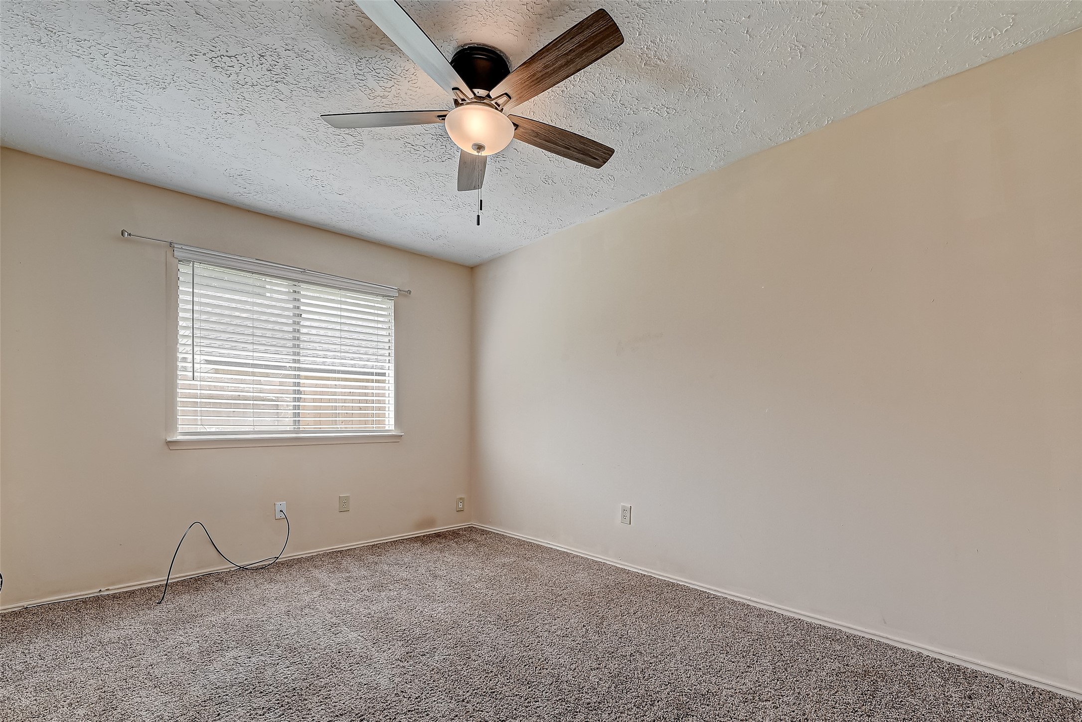 2102 Creekshire Drive Property Photo 25
