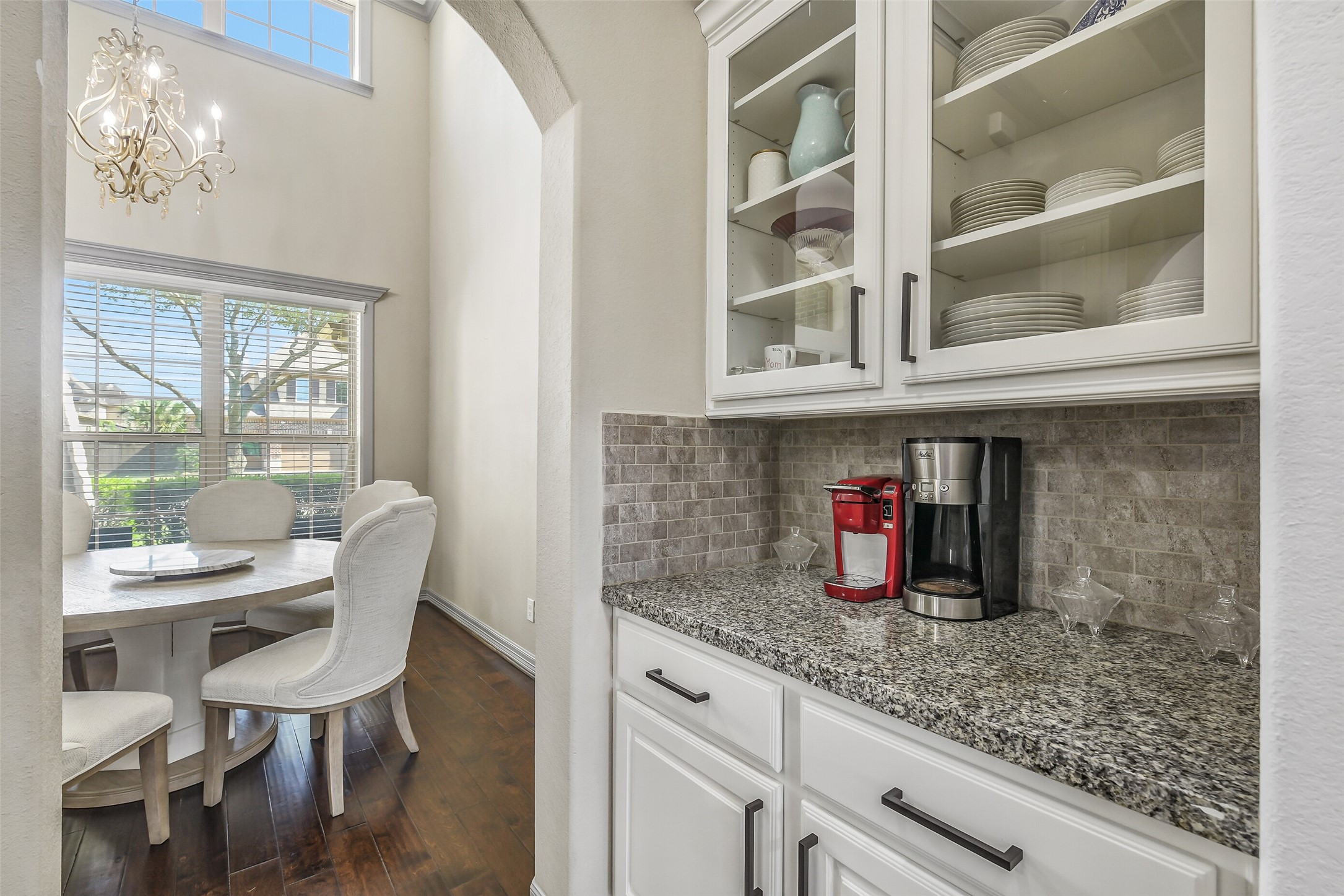 23622 Esperia Street Property Photo 15