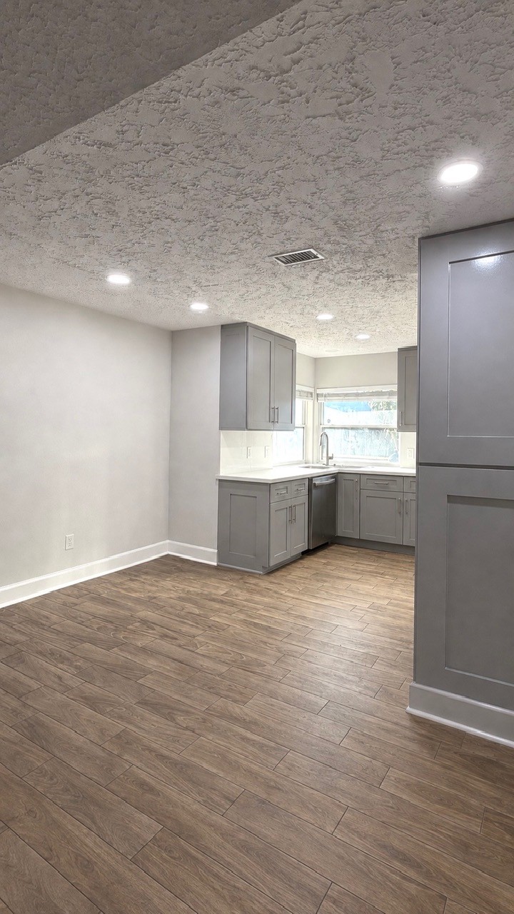 14215 Royal Hill Drive Property Photo 6