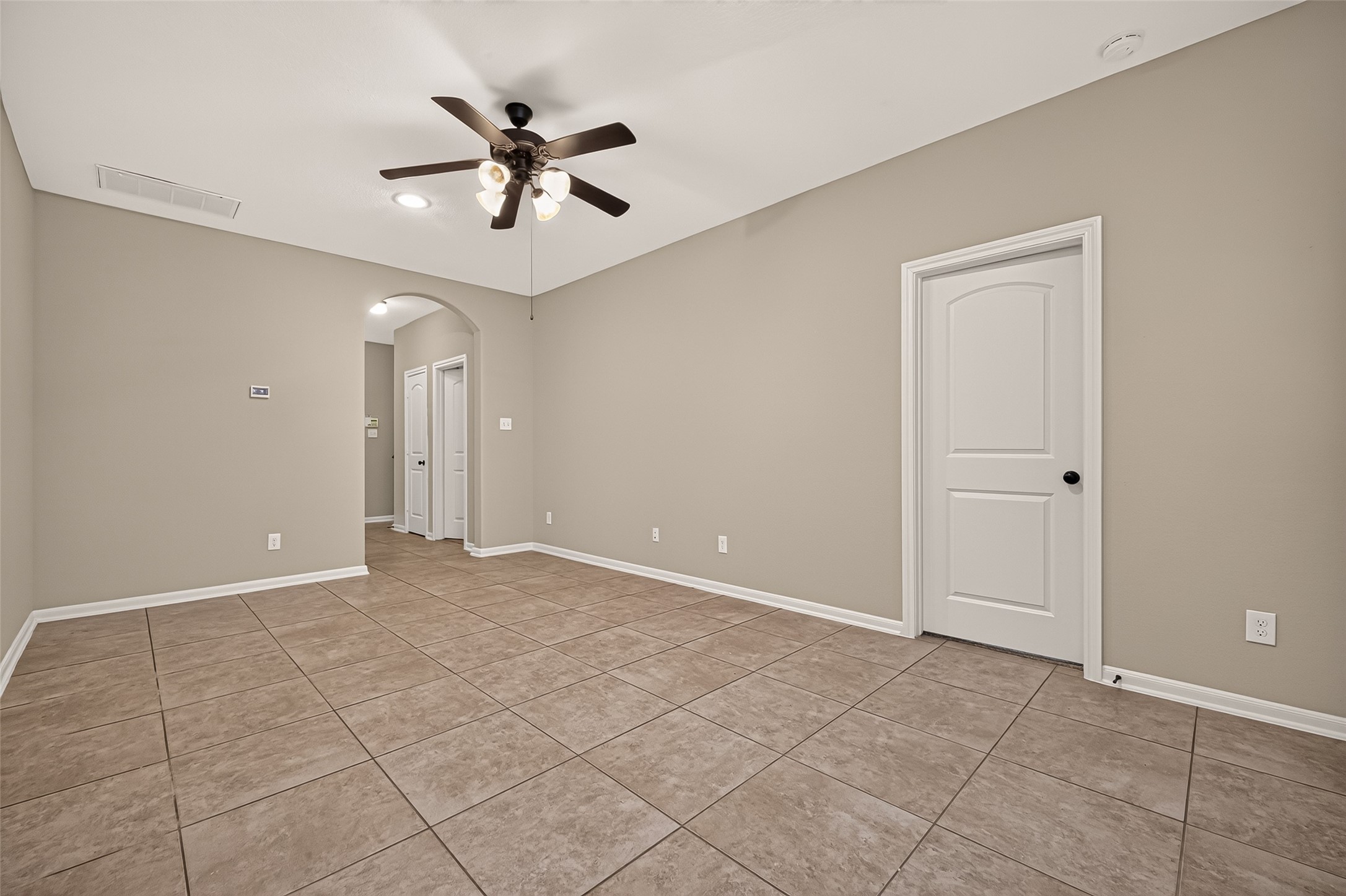 186 Biltmore Loop Property Photo 10