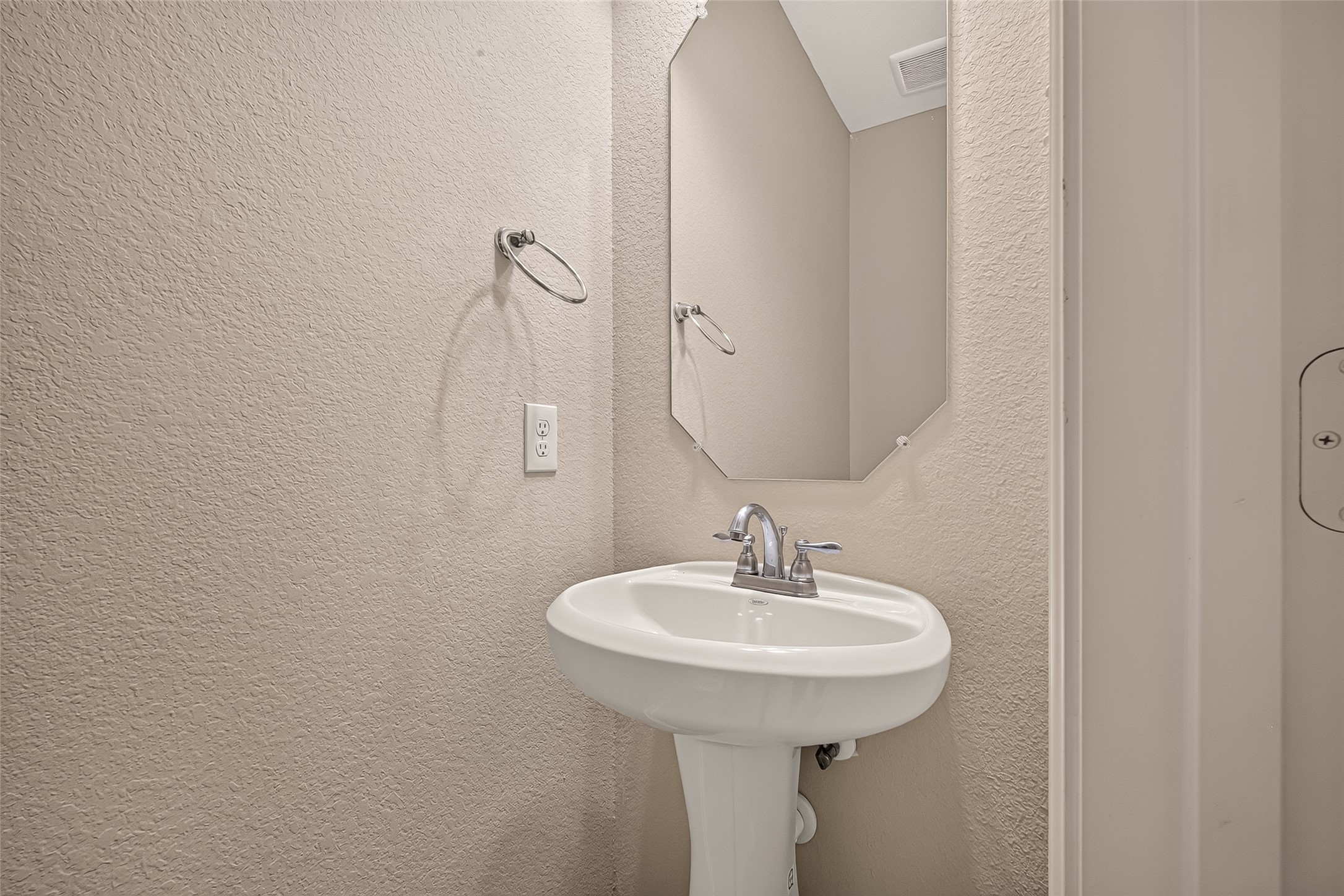 186 Biltmore Loop Property Photo 25
