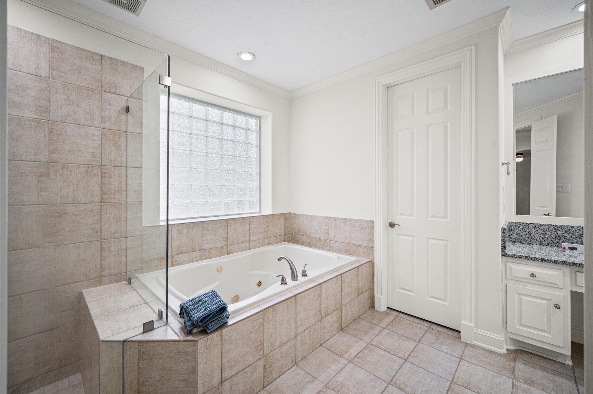 14227 Flower Creek Lane Property Photo 15