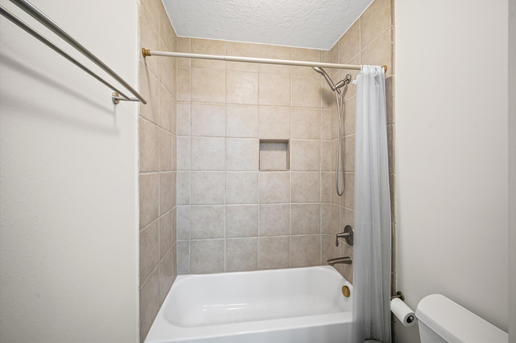 14227 Flower Creek Lane Property Photo 25