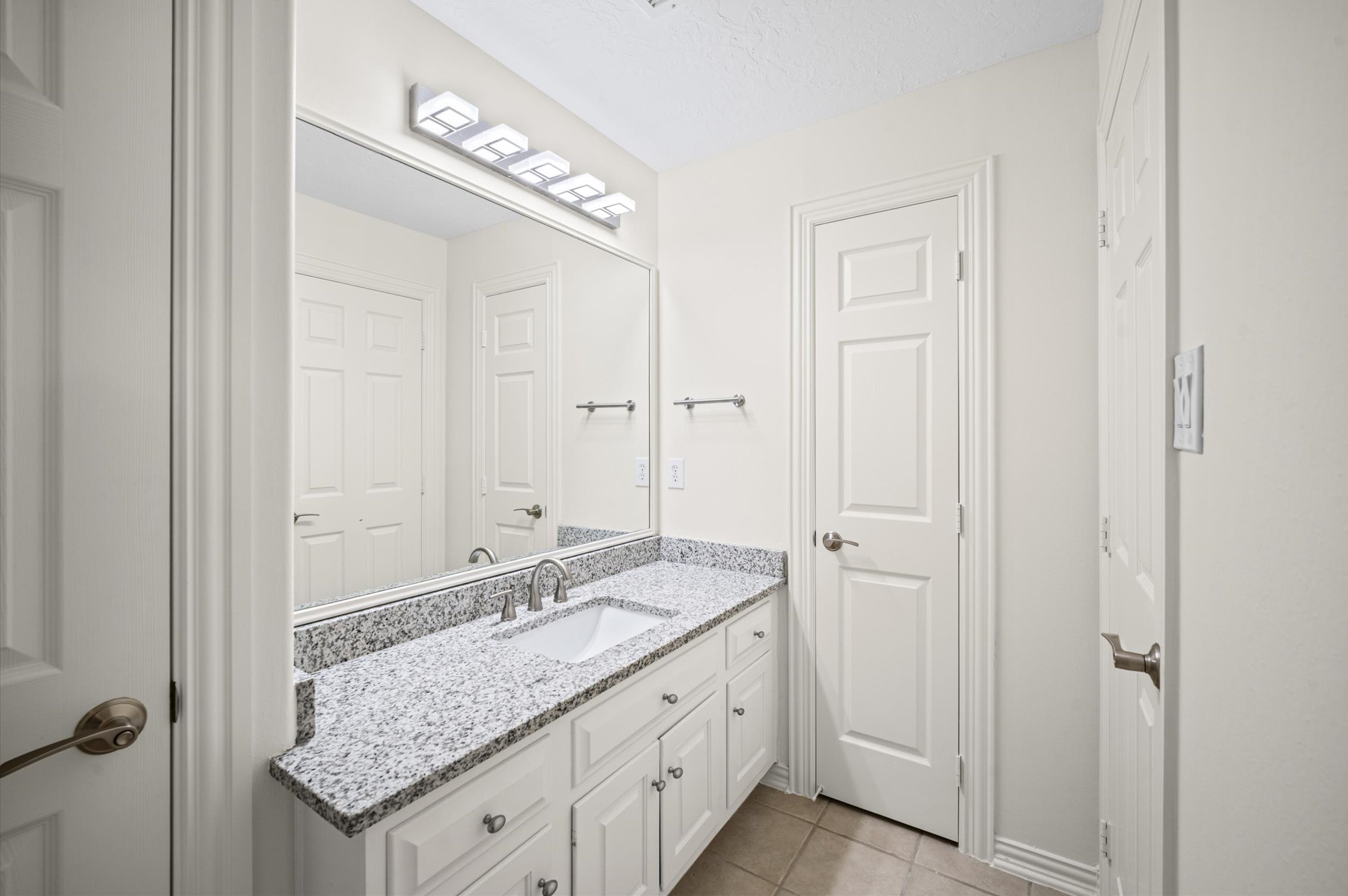 14227 Flower Creek Lane Property Photo 26