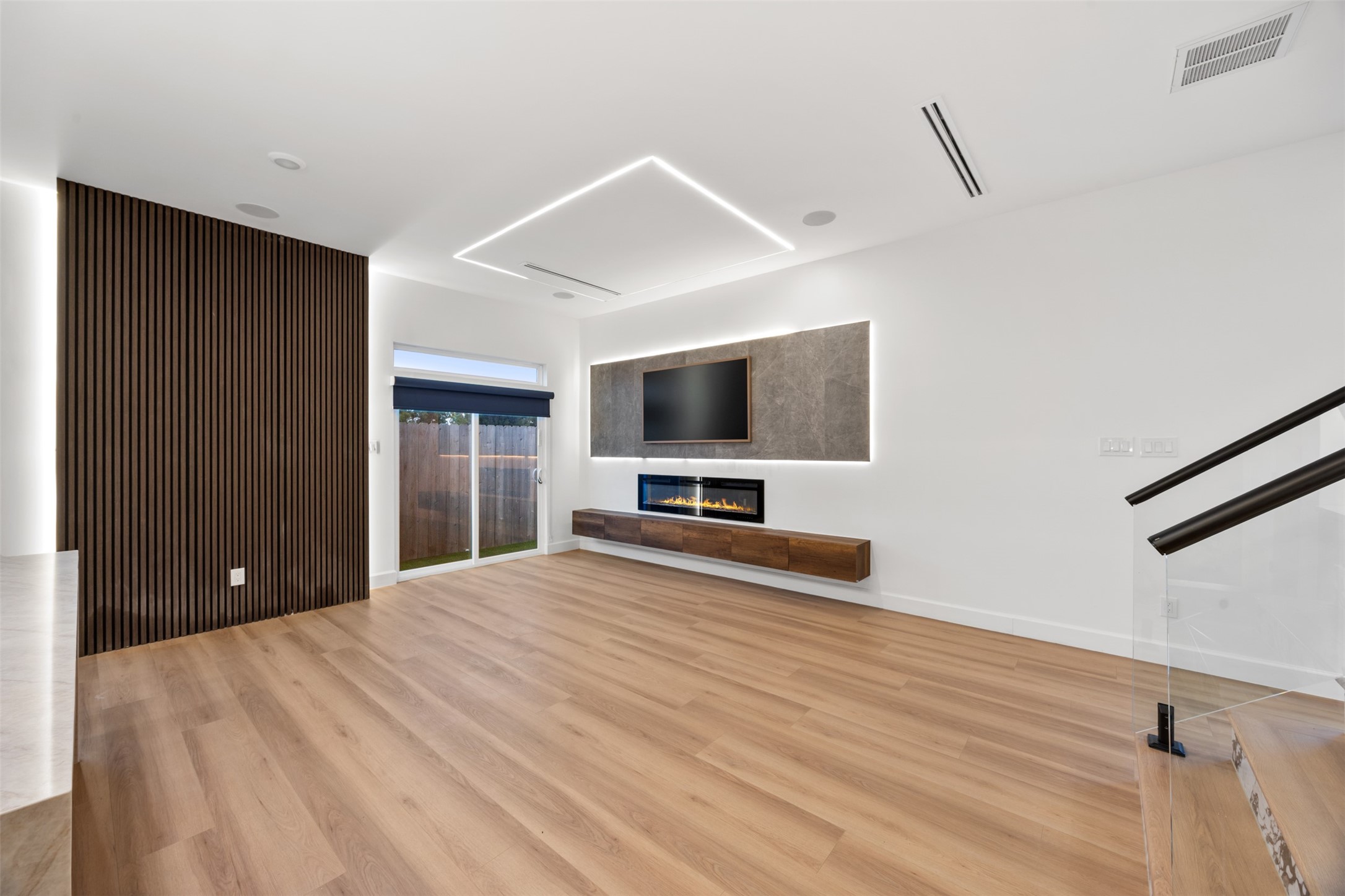 6413 Lamayah Street Property Photo 11