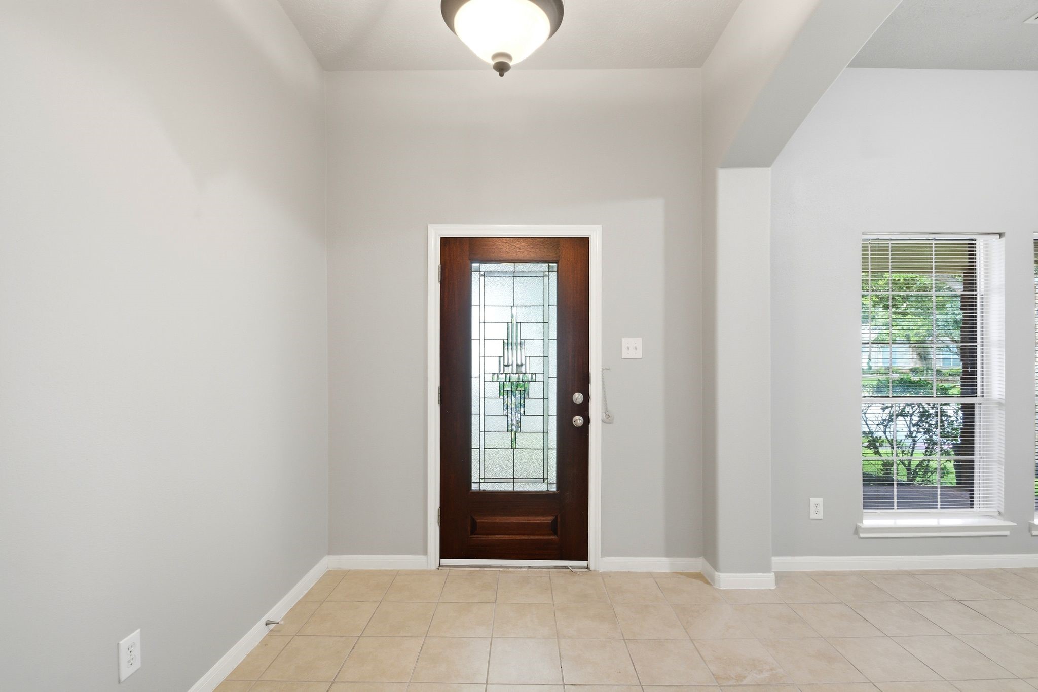 19226 Countryhills Court Property Photo 9