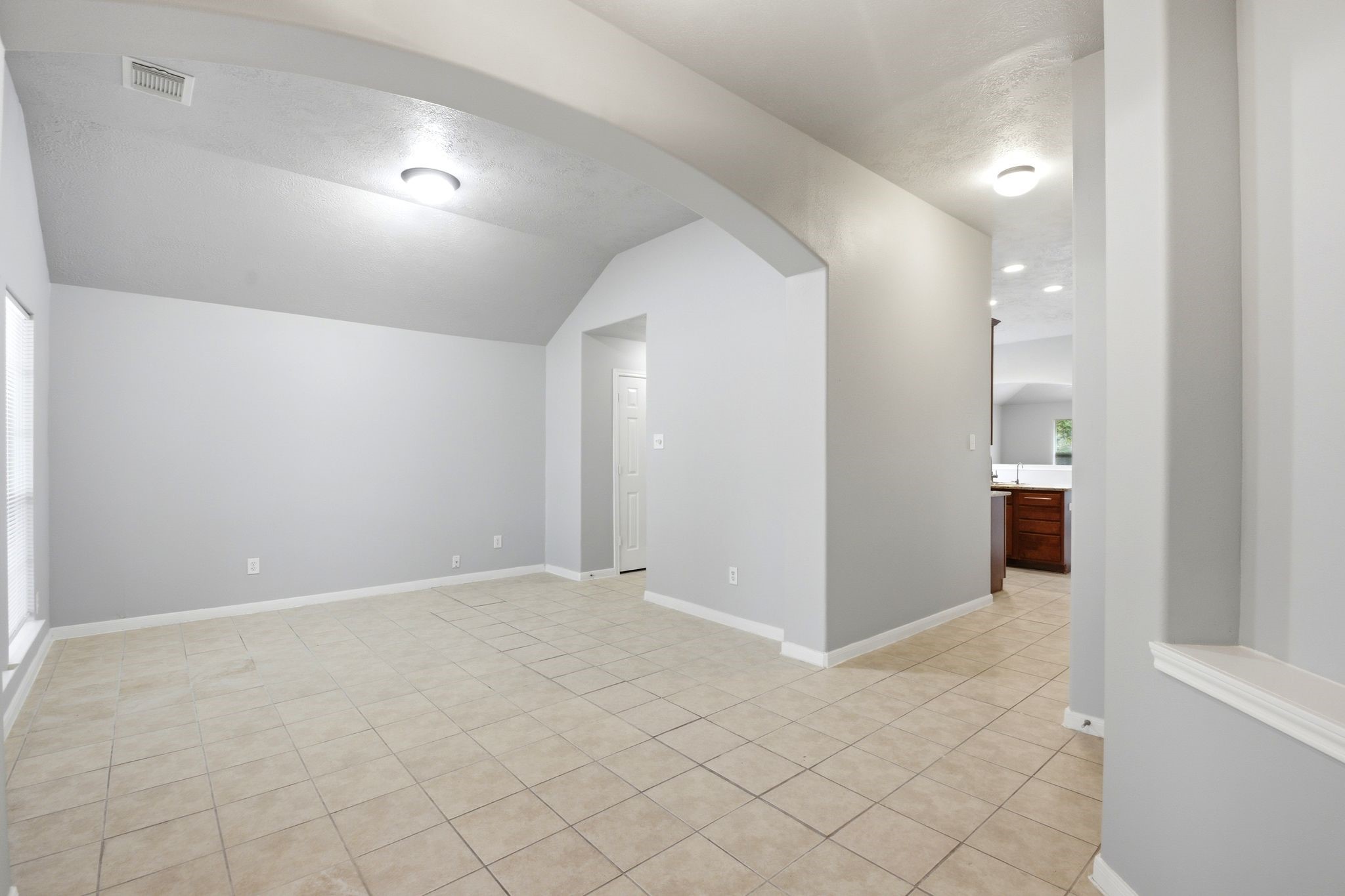 19226 Countryhills Court Property Photo 10
