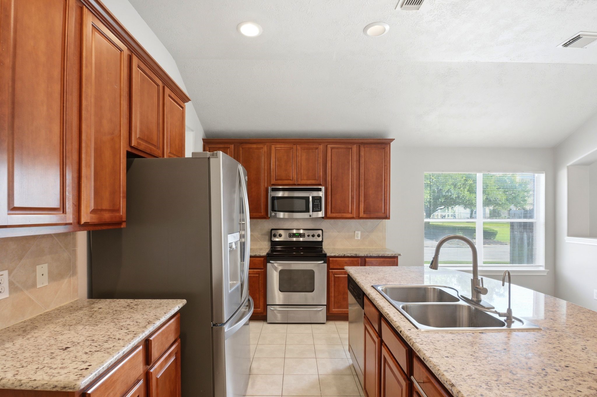 19226 Countryhills Court Property Photo 13