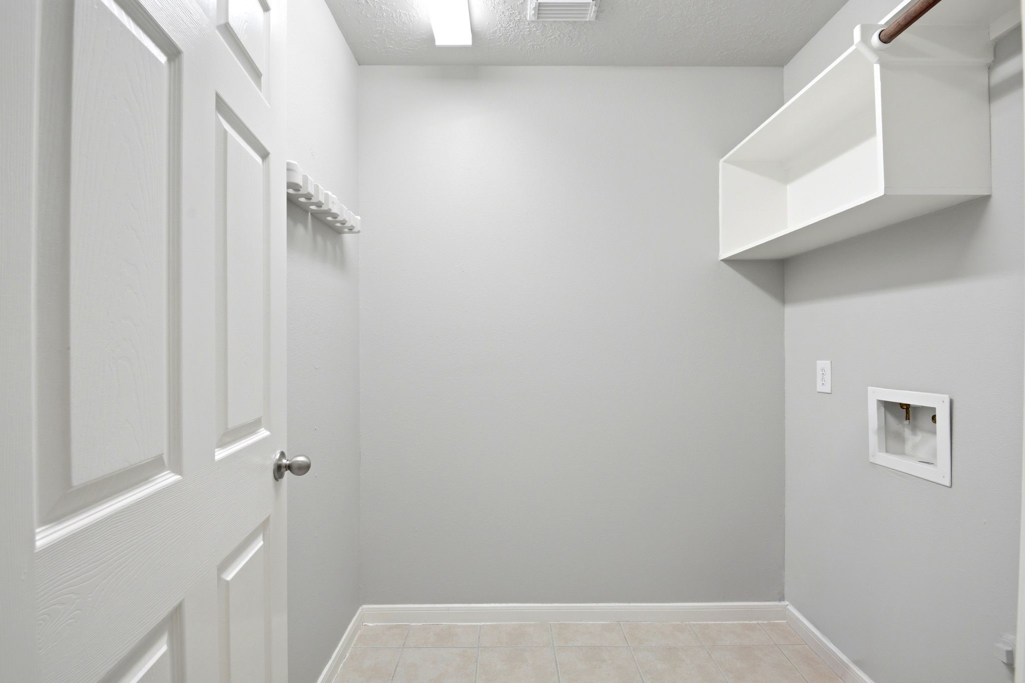 19226 Countryhills Court Property Photo 47