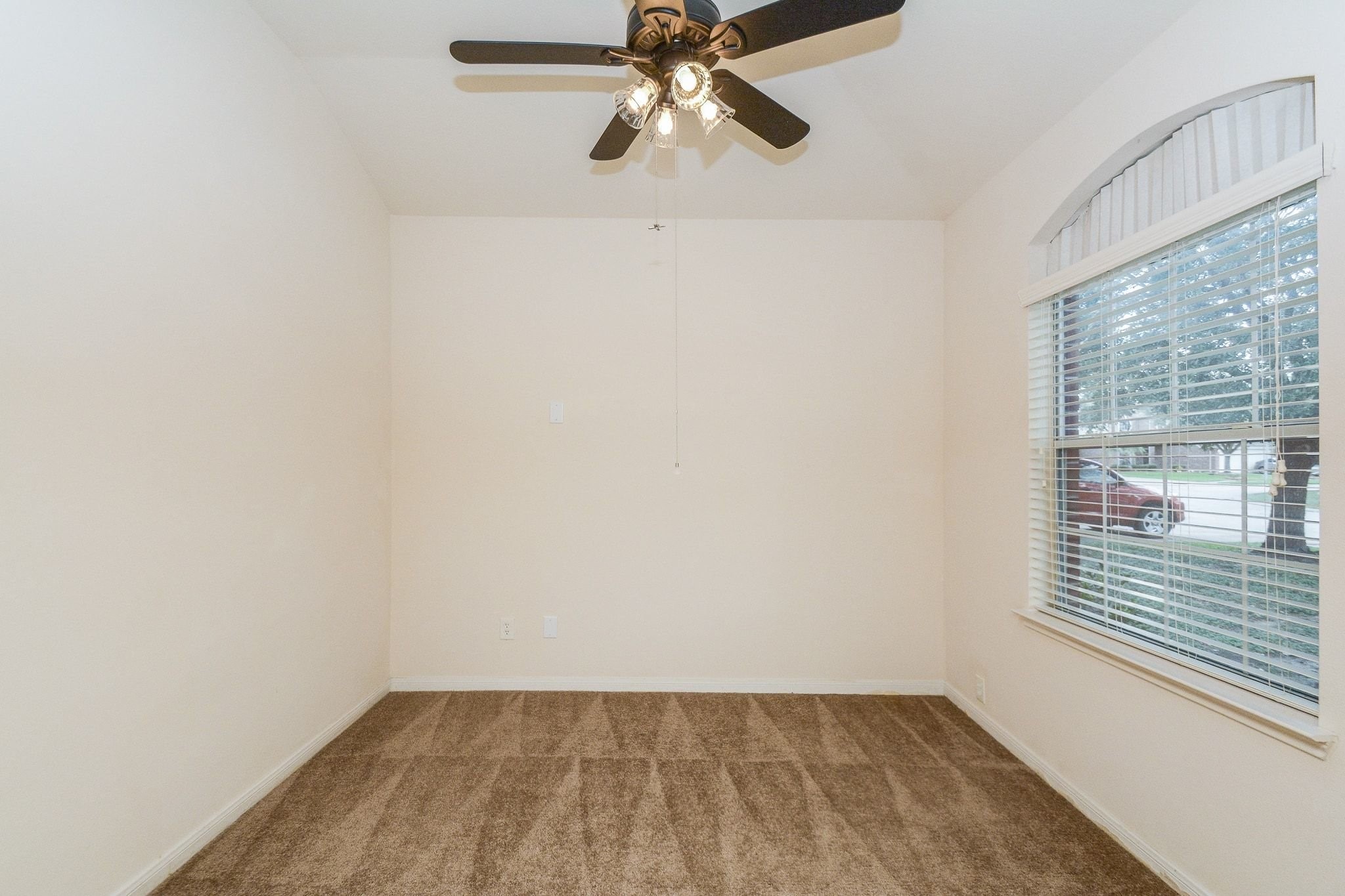 2223 Castle Garden Property Photo 5