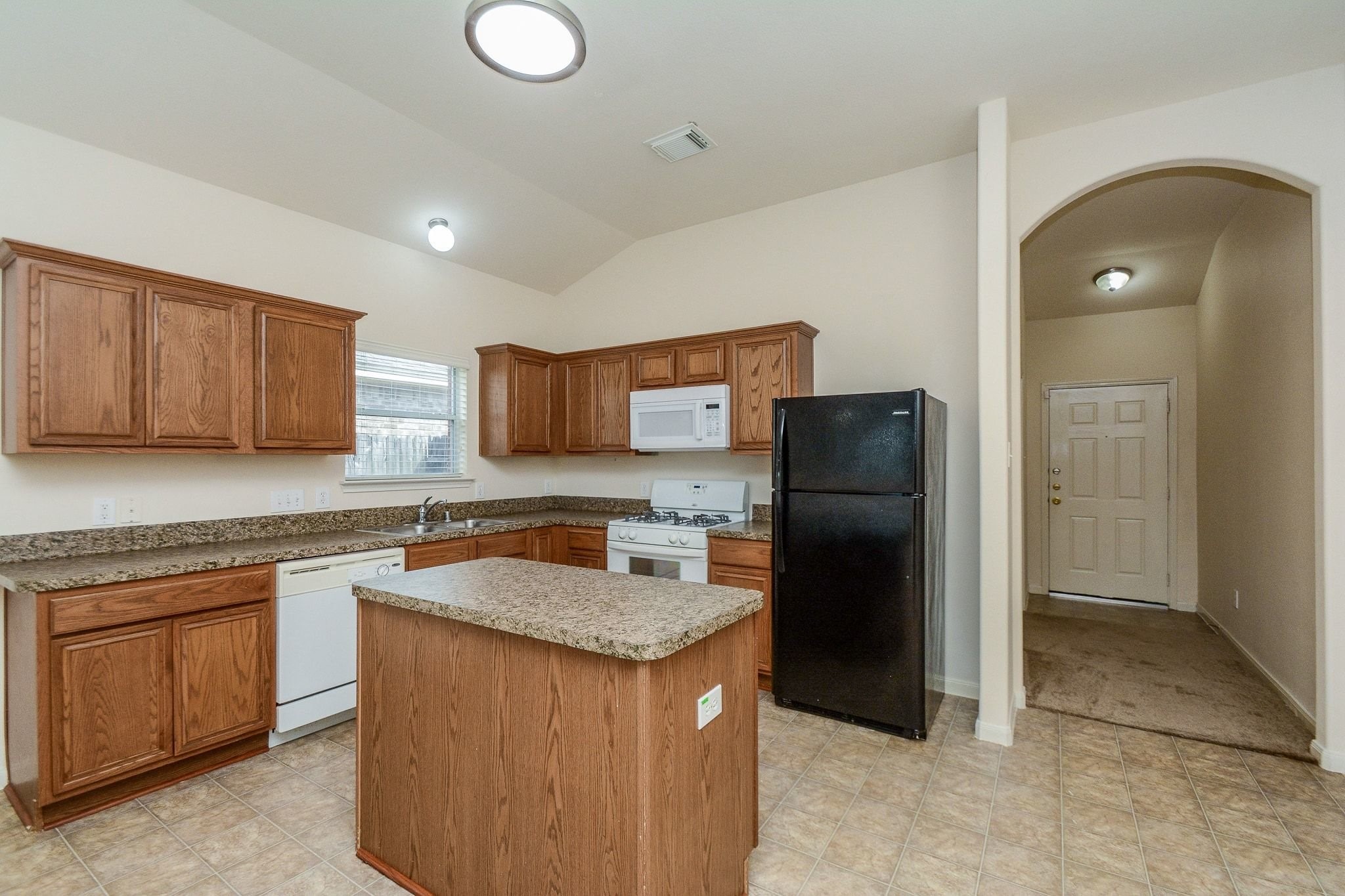 2223 Castle Garden Property Photo 10