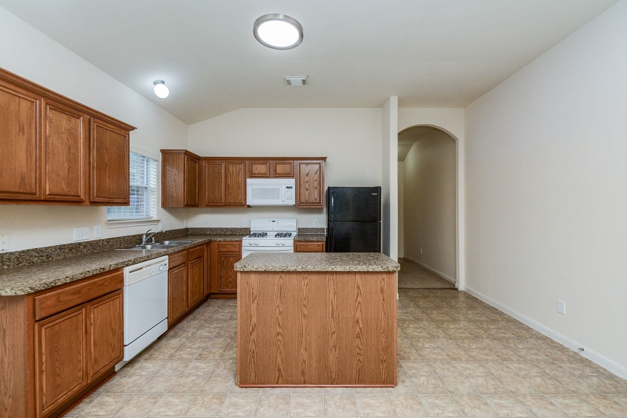 2223 Castle Garden Property Photo 11