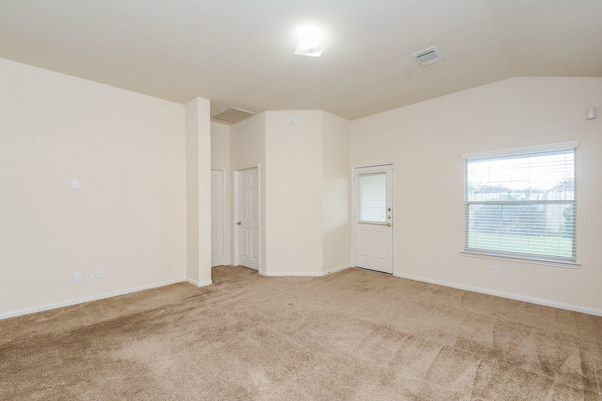 2223 Castle Garden Property Photo 18