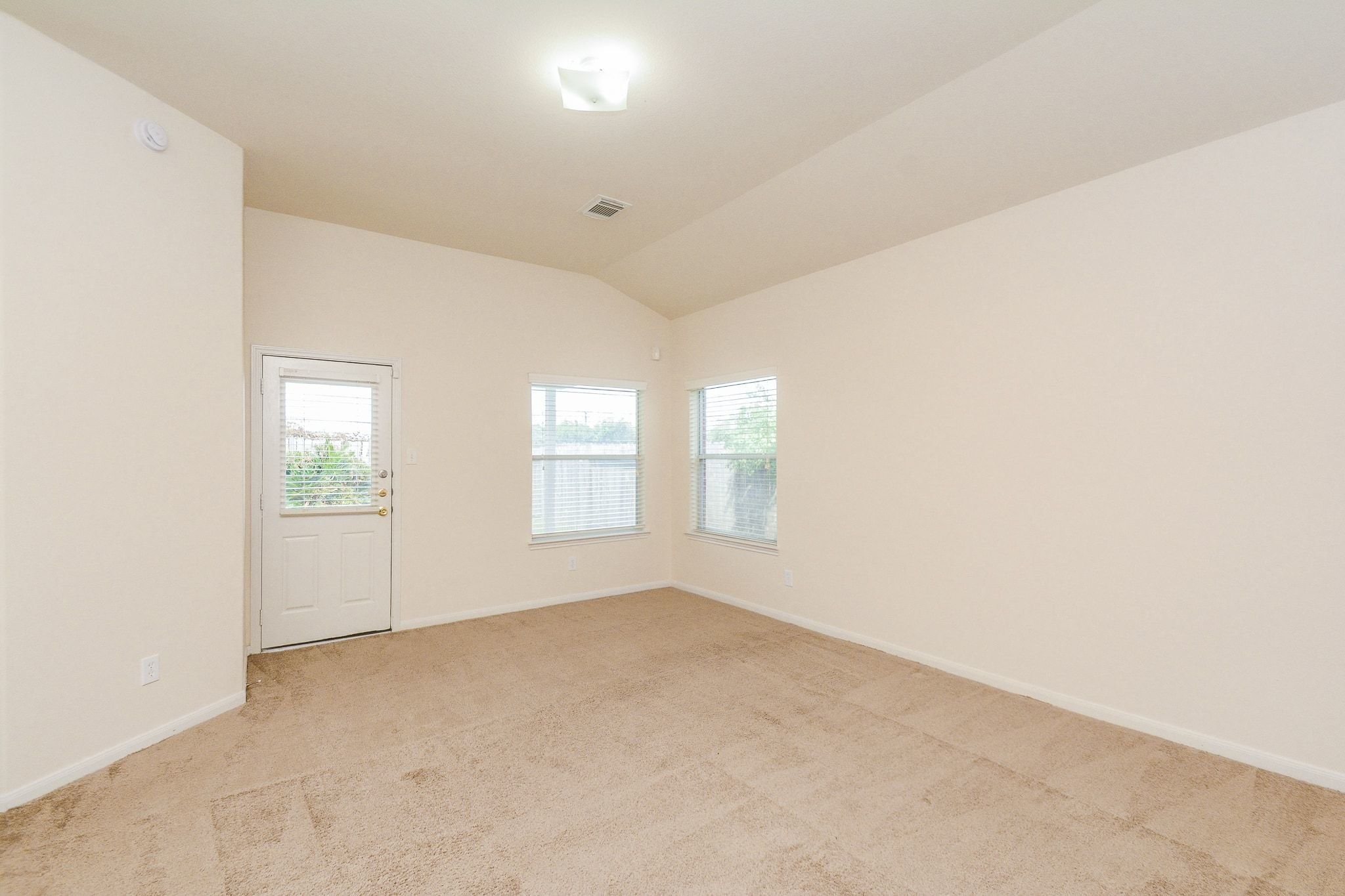 2223 Castle Garden Property Photo 19