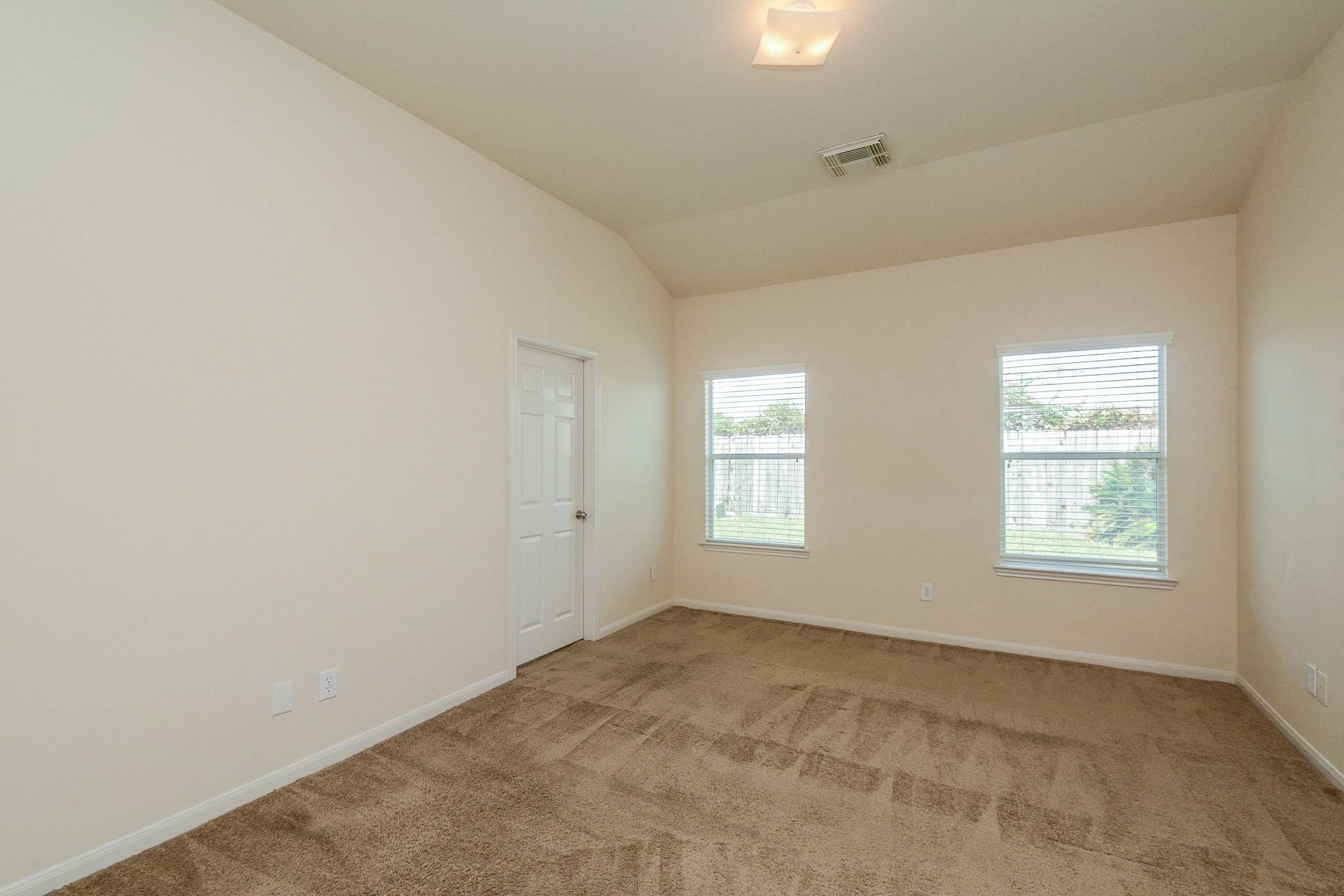 2223 Castle Garden Property Photo 22