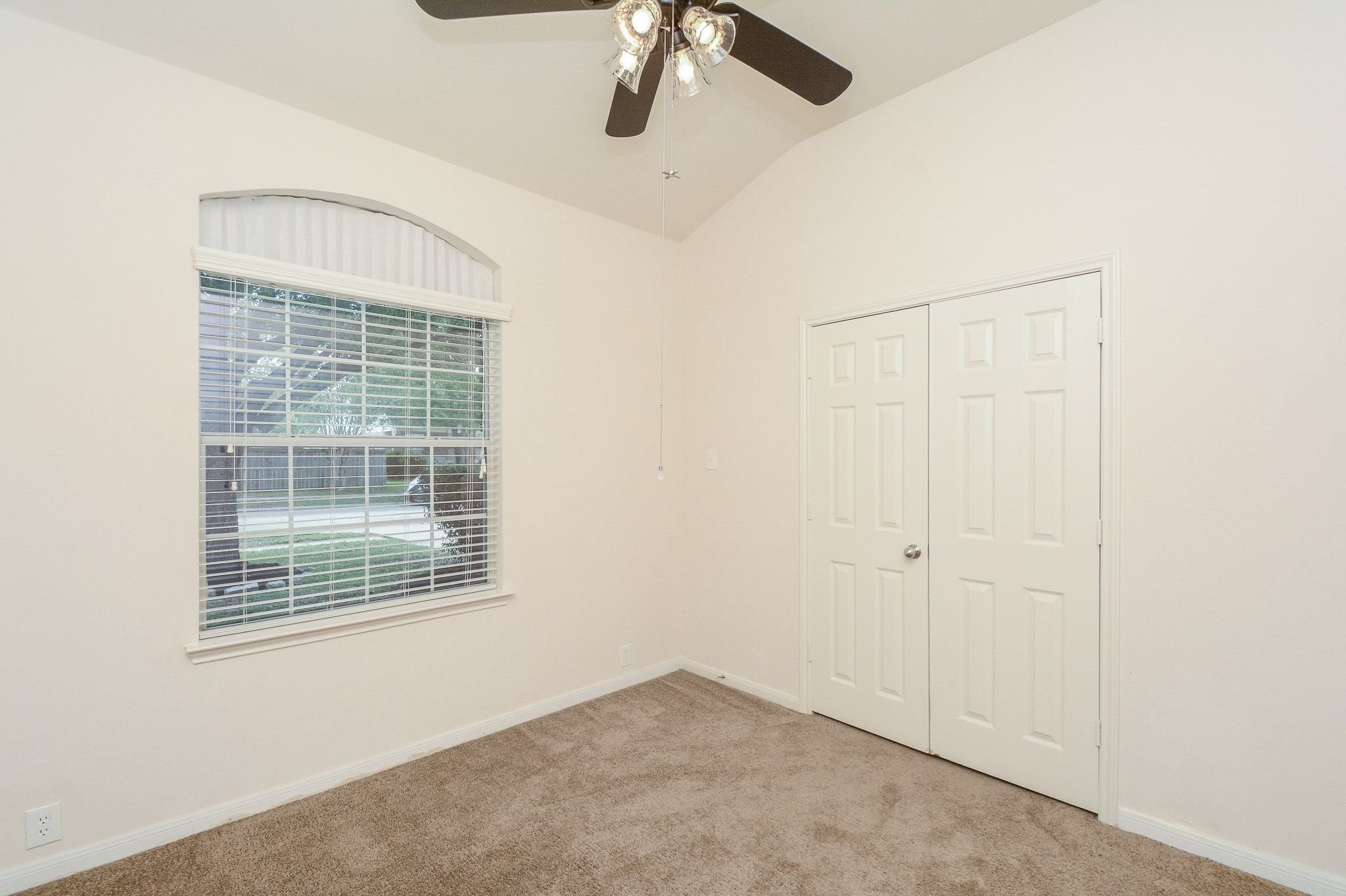 2223 Castle Garden Property Photo 34
