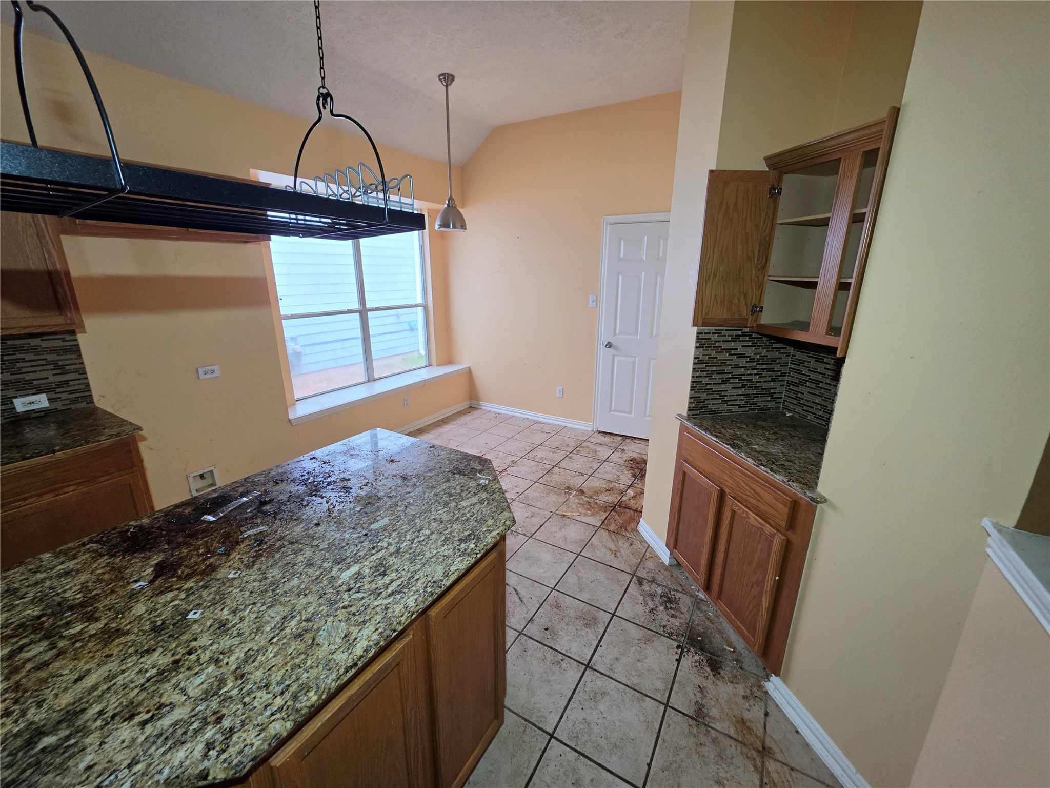 10218 Cherry Laurel Lane Property Photo 6