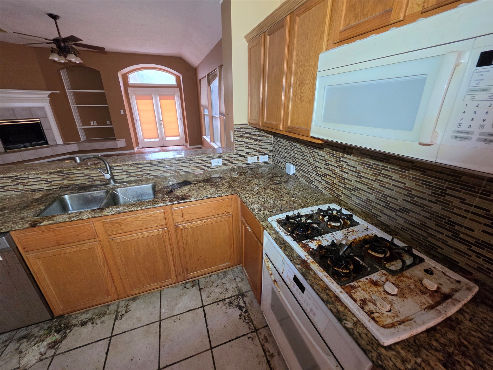 10218 Cherry Laurel Lane Property Photo 8