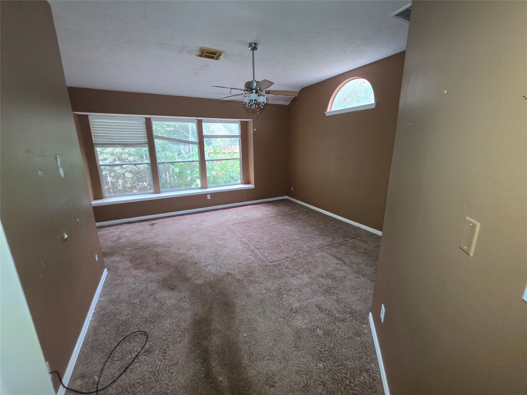 10218 Cherry Laurel Lane Property Photo 11