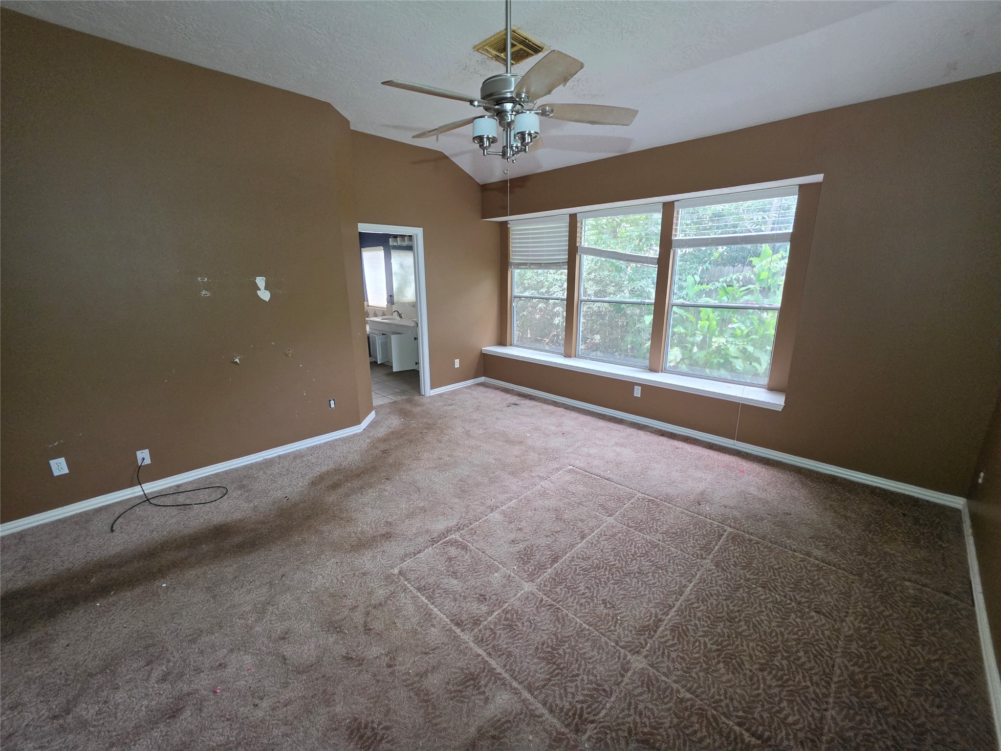 10218 Cherry Laurel Lane Property Photo 12