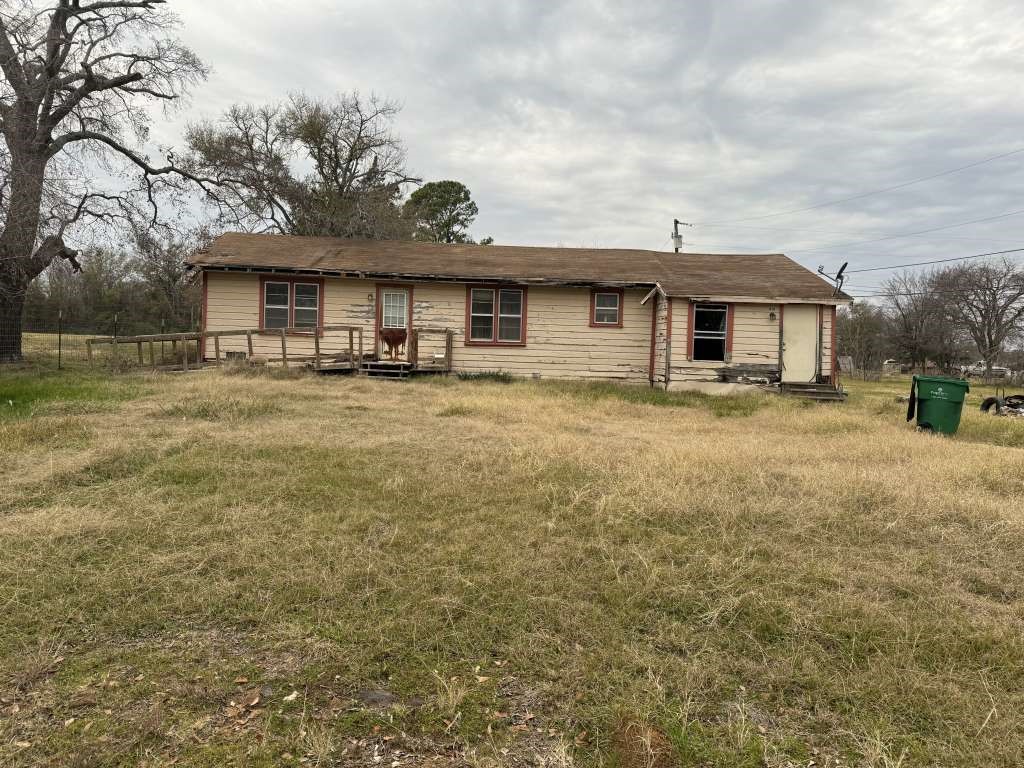 801 Clark Street Property Photo 1