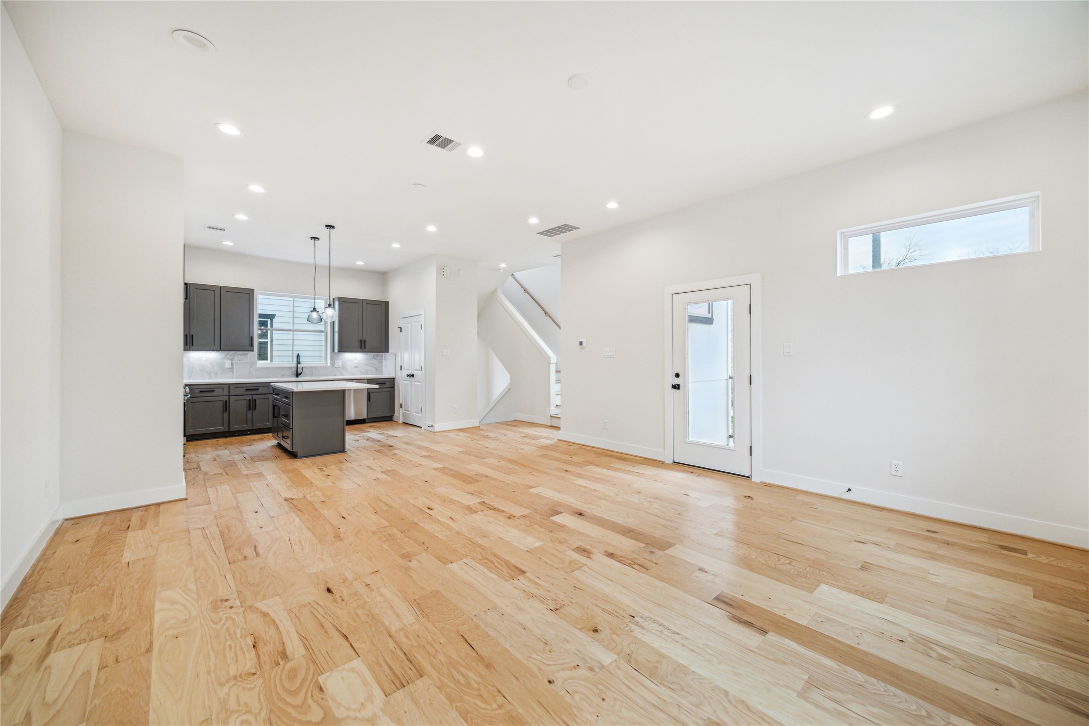 5502a Wheatley Street Property Photo 4