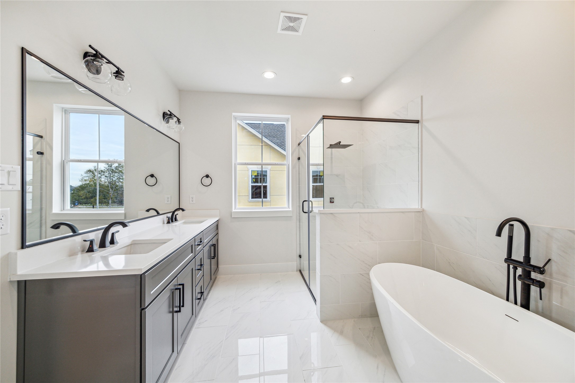 5502a Wheatley Street Property Photo 6