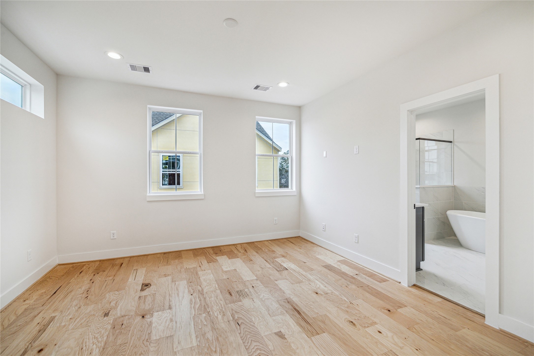 5502a Wheatley Street Property Photo 8