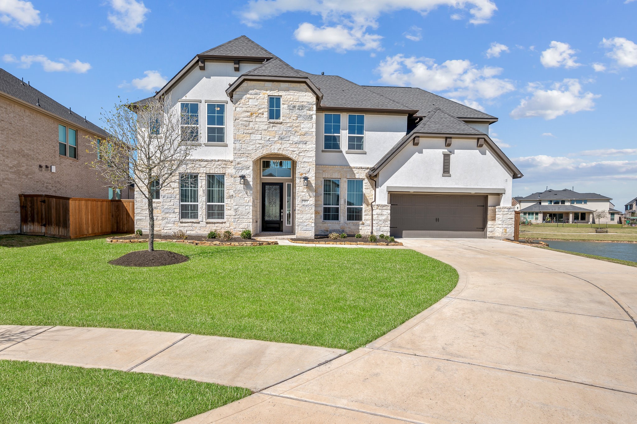 453 Stratus View Court Property Photo