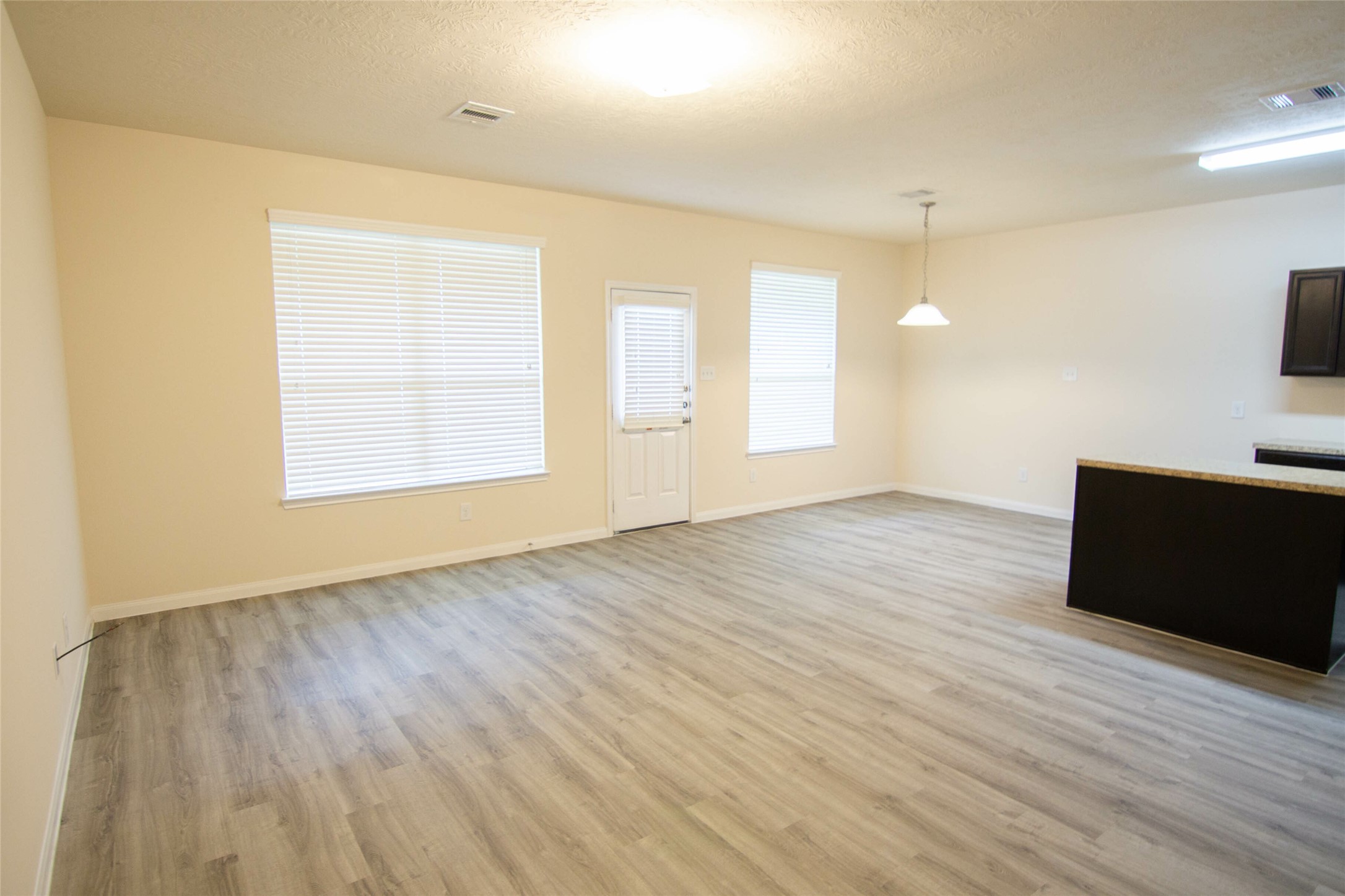 6239 Brenwood Circle Property Photo 6